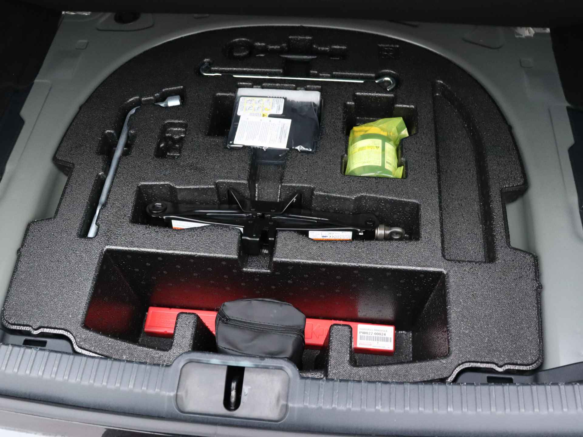 Lexus ES 300h Preference Line | Stoelverwarming | Apple CarPlay / Android Auto | Schuifdak | - 35/42