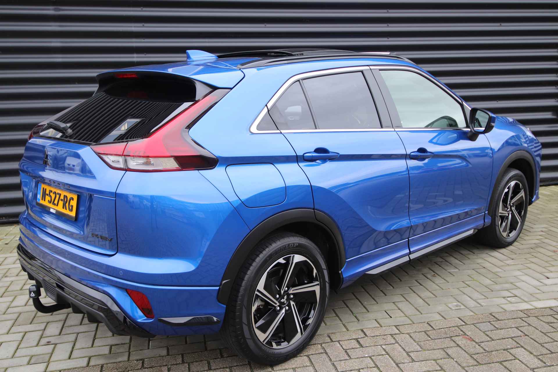 Mitsubishi Eclipse Cross 2.4 PHEV Prestige LTD Black Edition Trekhaak / Carbon-pakket / Panoramadak - 64/79