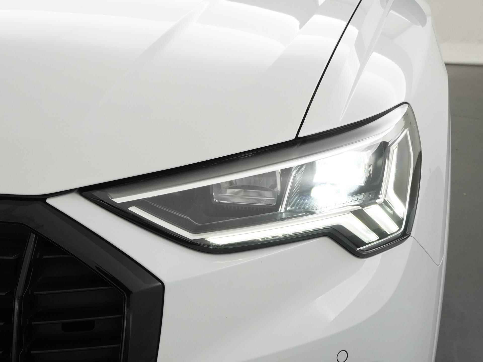 Audi Q3 35 TFSI Business Black Optic | LED | Leder | MMi Plus | Elek klep | Zondag open! - 21/37