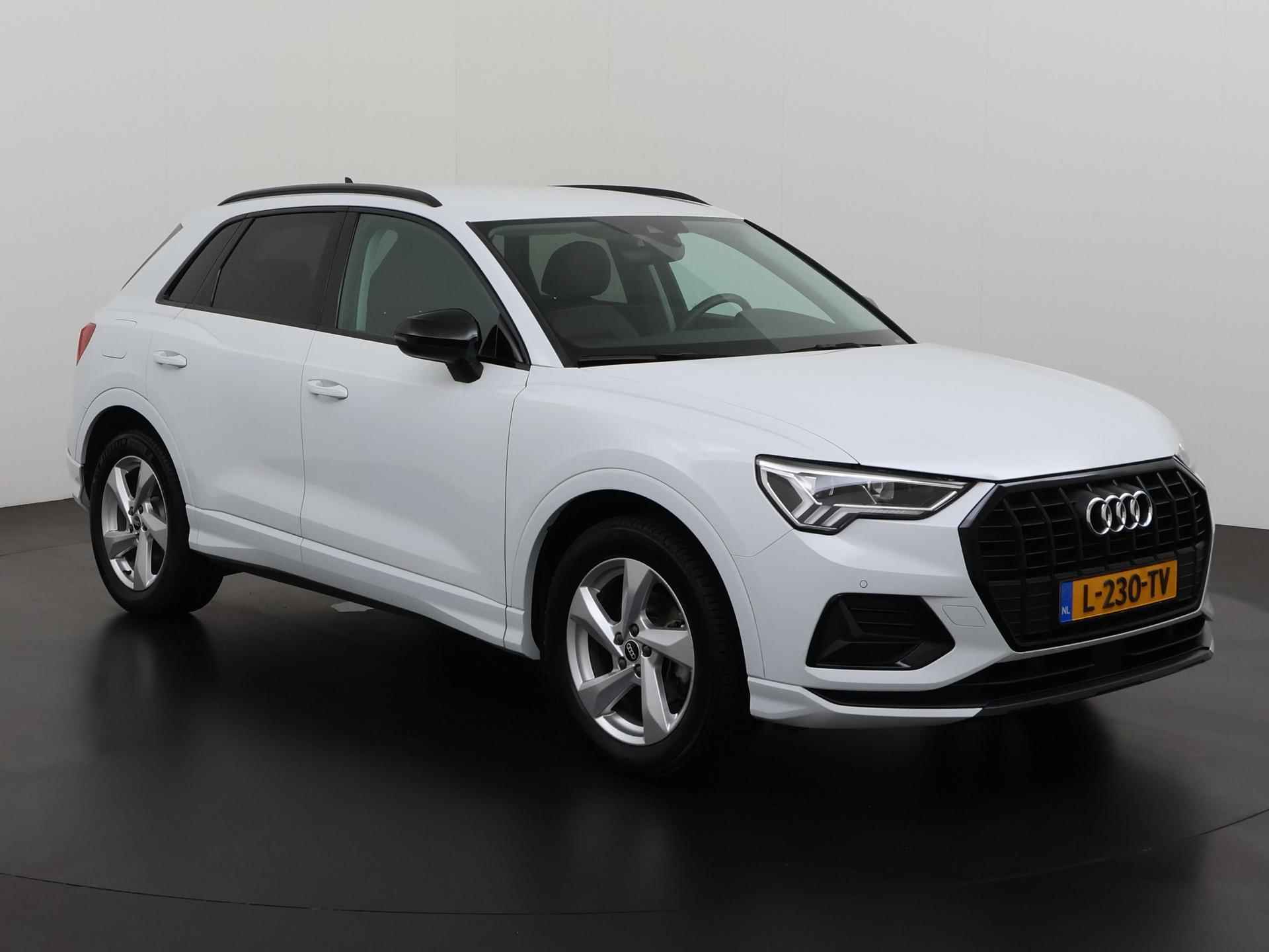 Audi Q3 35 TFSI Business Black Optic | LED | Leder | MMi Plus | Elek klep | Zondag open! - 28/37