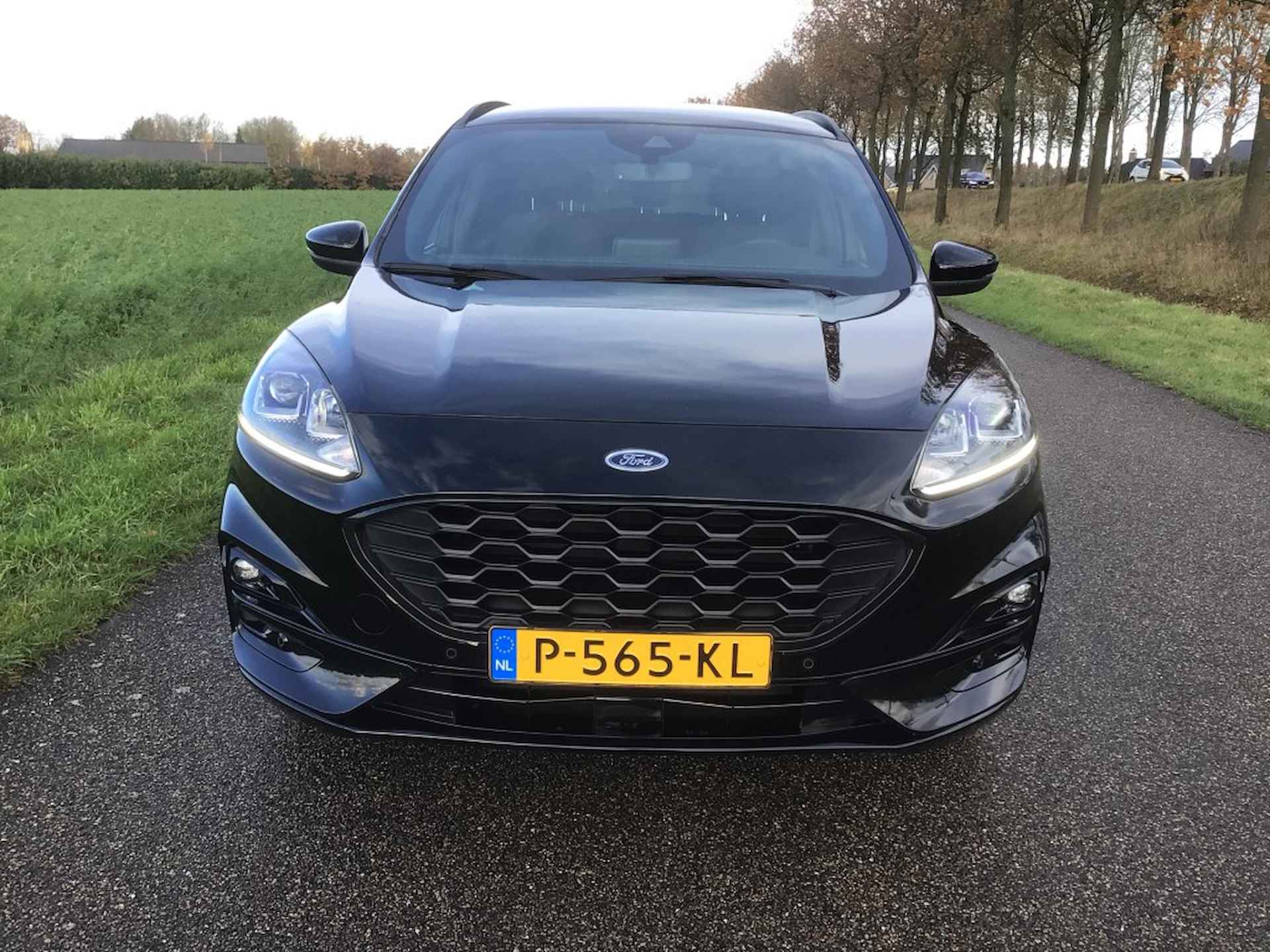 FORD Kuga 2.5 PHEV ST-Line - 2/12