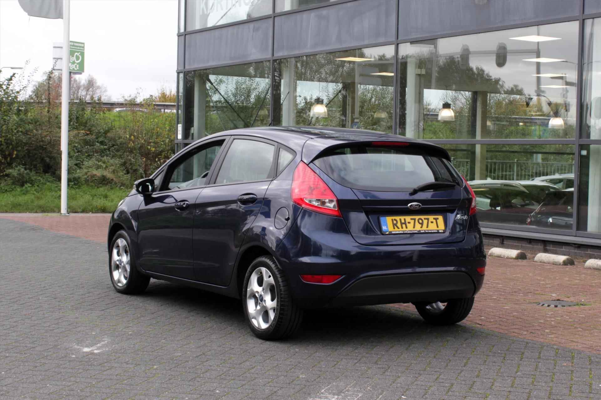 FORD Fiesta 1.25 60pk 5D Titanium - 10/32