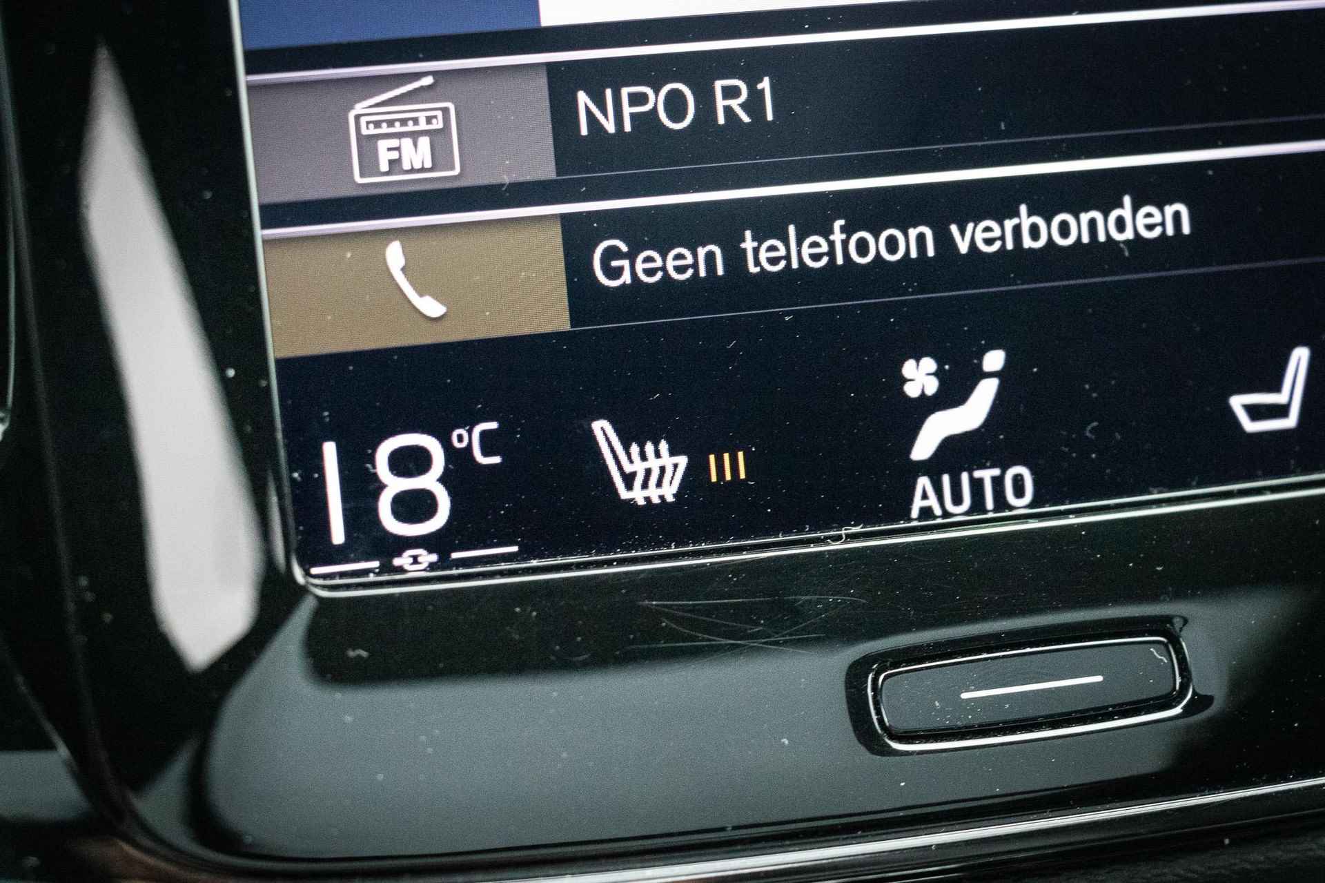 Volvo XC40 T4 Aut.8 R-Design | Schuif-/kanteldak | Harman/Kardon | Achteruitrijcamera | Stoelverwarming - 20/22