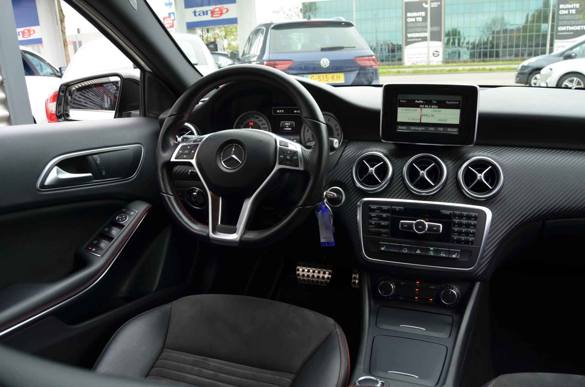Mercedes-Benz A-klasse 180 AMG SPORTLINE automaat|LEDER/ALCANTARA SPORTSTOELEN|ZWARTE HEMEL|NAVI|PRIVACY GLASS|PDC - 3/31