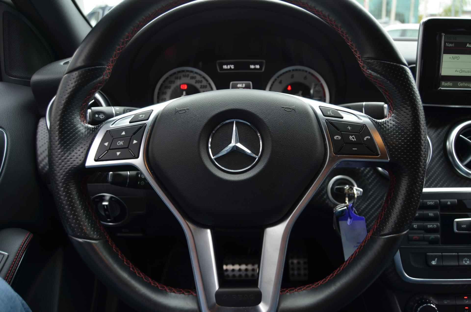 Mercedes-Benz A-klasse 180 AMG SPORTLINE automaat|LEDER/ALCANTARA SPORTSTOELEN|ZWARTE HEMEL|NAVI|PRIVACY GLASS|PDC - 24/31