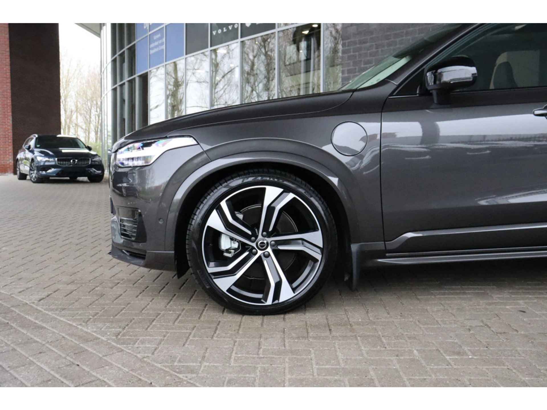 Volvo XC90 T8 AWD Recharge Ultimate Dark | Full Option | Luchtvering | Bowers & Wilkins | Trekhaak | 360° Camera | Head-Up Display | Stoelv - 8/81