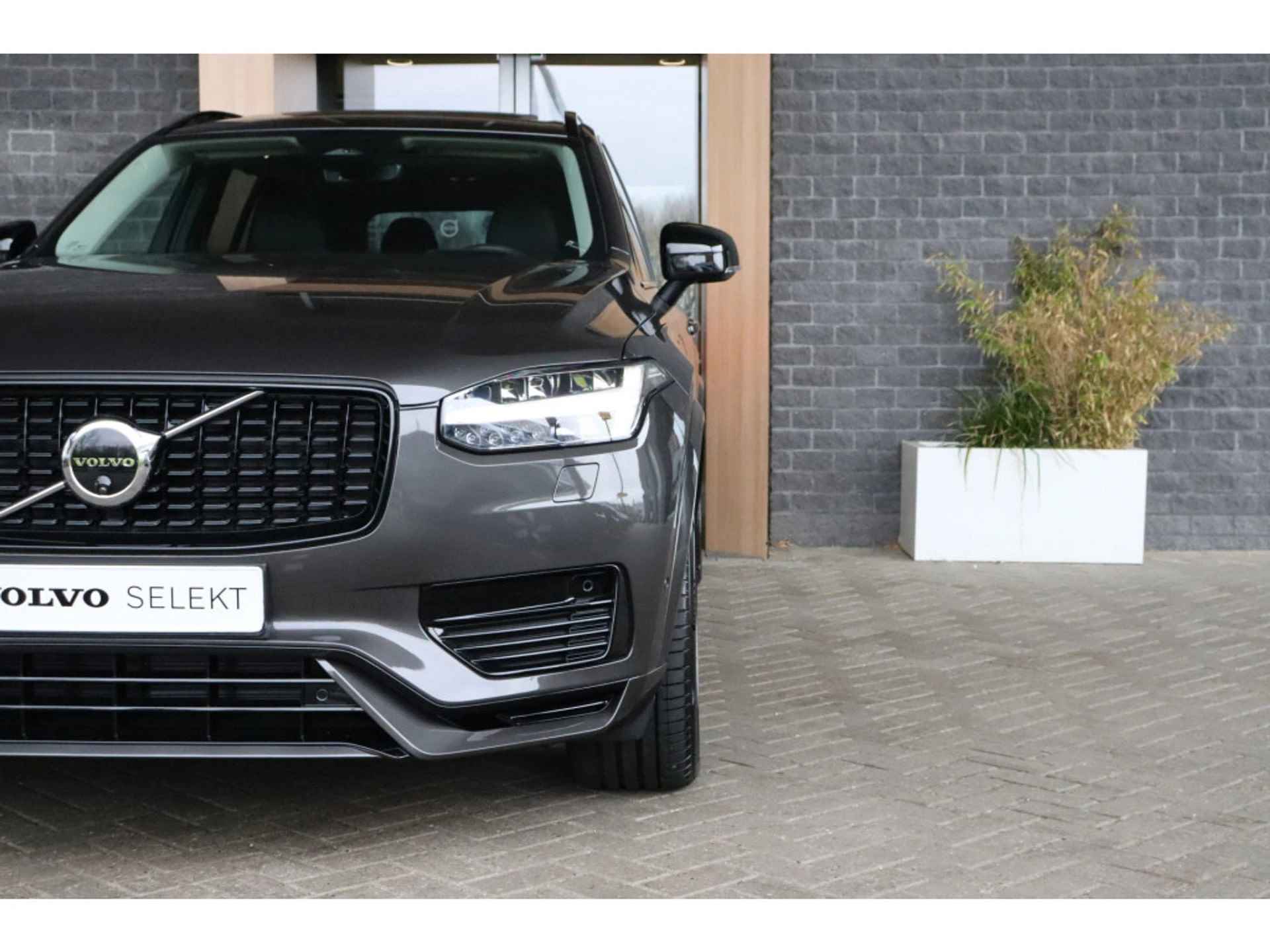 Volvo XC90 T8 AWD Recharge Ultimate Dark | Full Option | Luchtvering | Bowers & Wilkins | Trekhaak | 360° Camera | Head-Up Display | Stoelv - 81/81