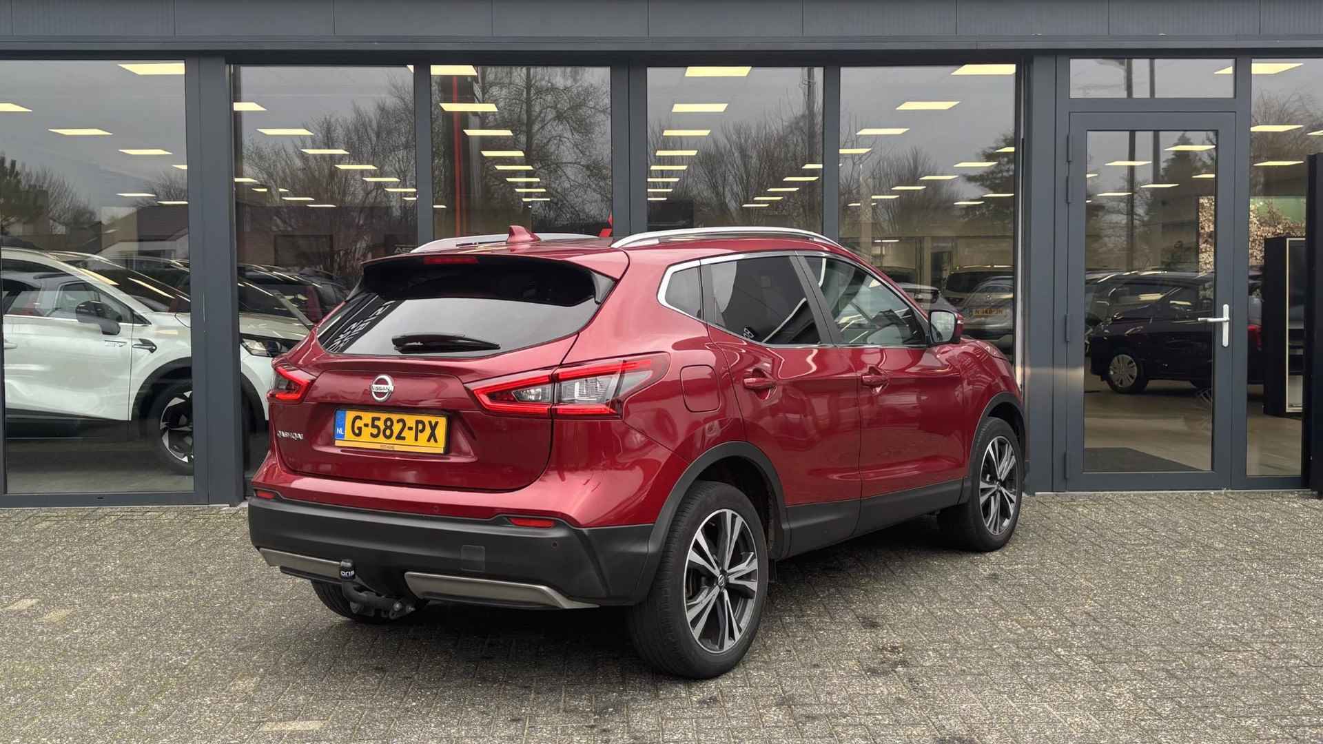 Nissan Qashqai 1.3 DIG-T 159 DCT7 N-Connecta | Panoramadak | Trekhaak | Camera - 3/24