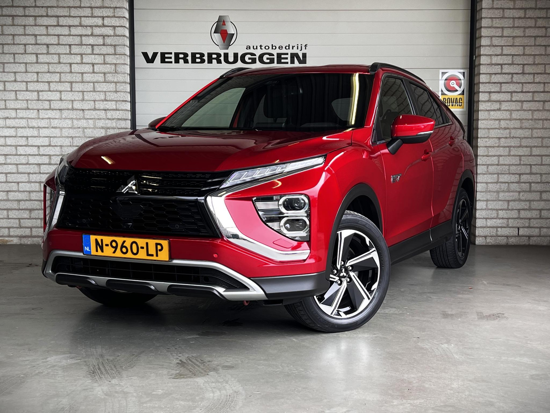 Mitsubishi Eclipse Cross 2.4 PHEV Intense+ | NL Auto | Red Diamond | All-in rijklaarprijs