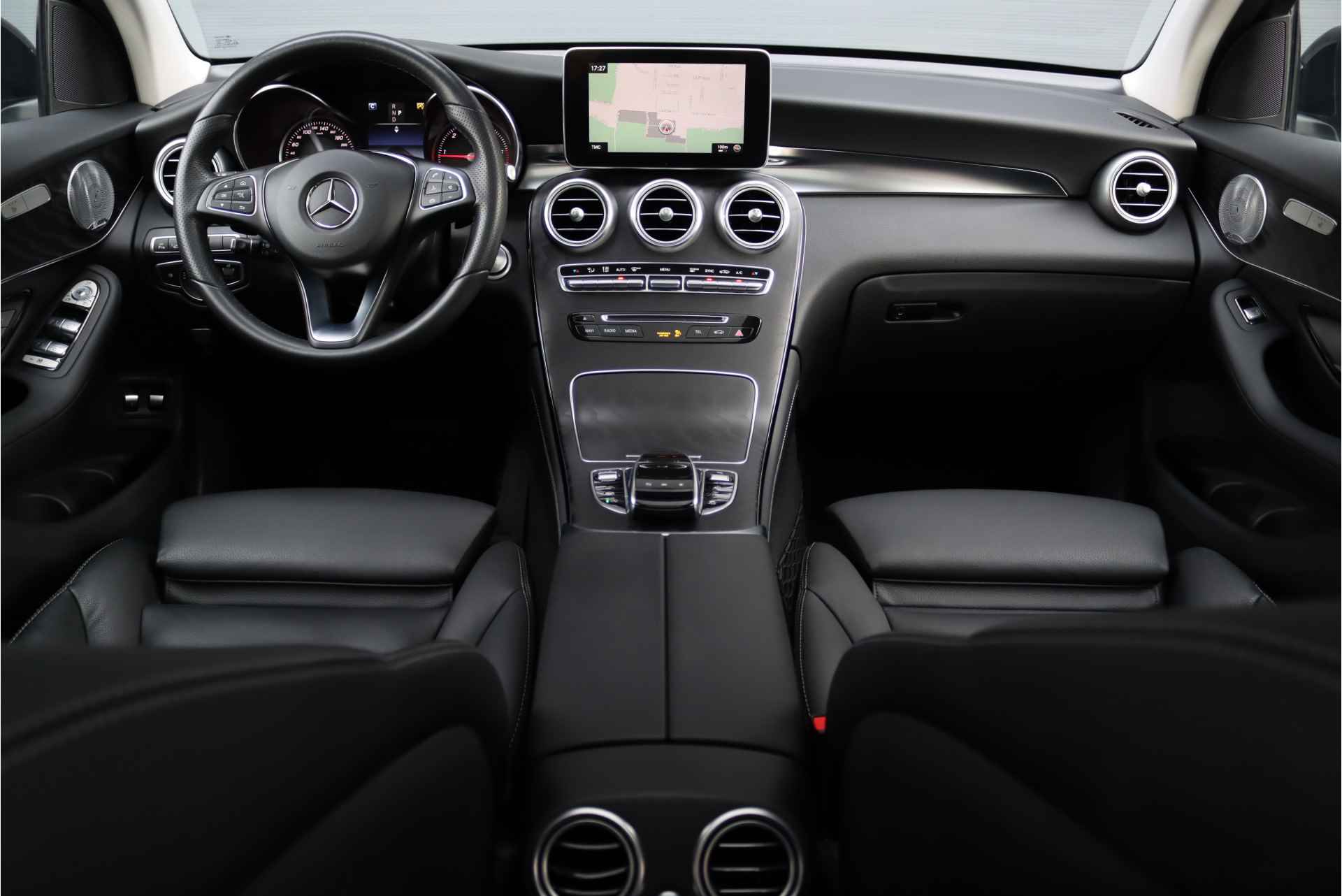 Mercedes-Benz GLC 220 d 4-MATIC Aut9, Panoramadak, Camera, Head-up Display, Trekhaak, Burmester, Dodehoekassistent, Led Intelligent Light System, Etc. - 3/45