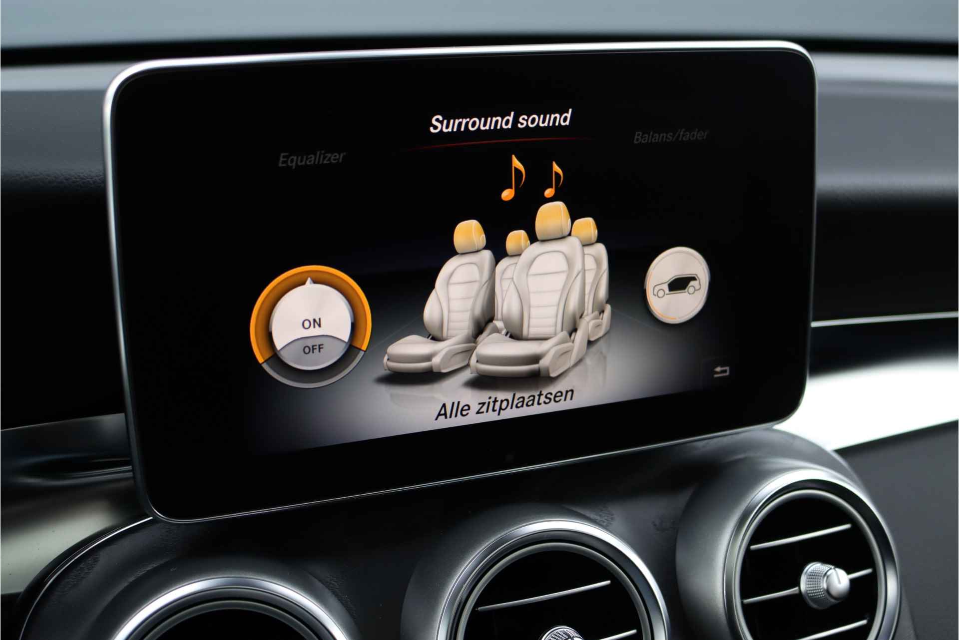 Mercedes-Benz GLC 220 d 4-MATIC Aut9, Panoramadak, Camera, Head-up Display, Trekhaak, Burmester, Dodehoekassistent, Led Intelligent Light System, Etc. - 15/45