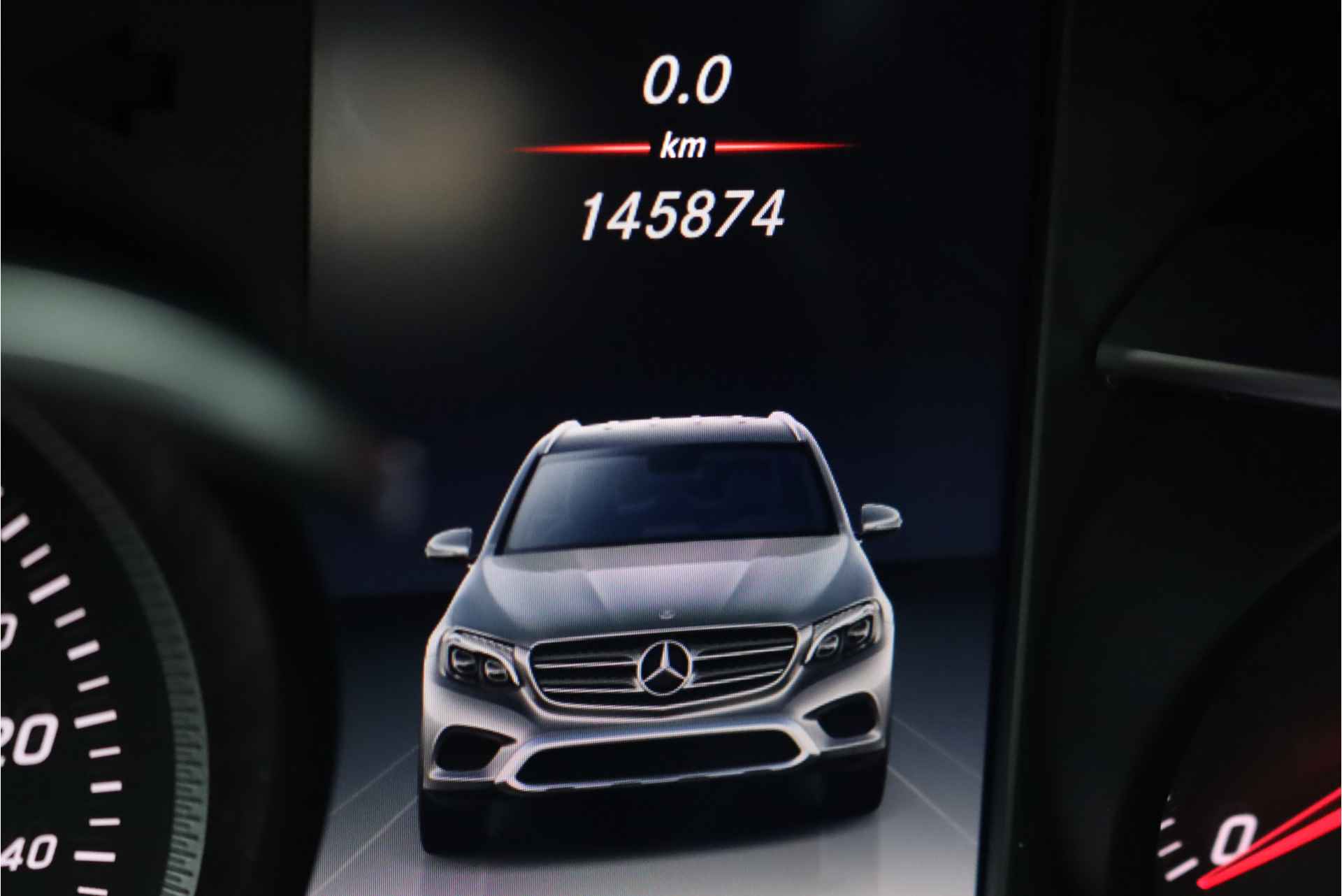 Mercedes-Benz GLC 220 d 4-MATIC Aut9, Panoramadak, Camera, Head-up Display, Trekhaak, Burmester, Dodehoekassistent, Led Intelligent Light System, Etc. - 27/45
