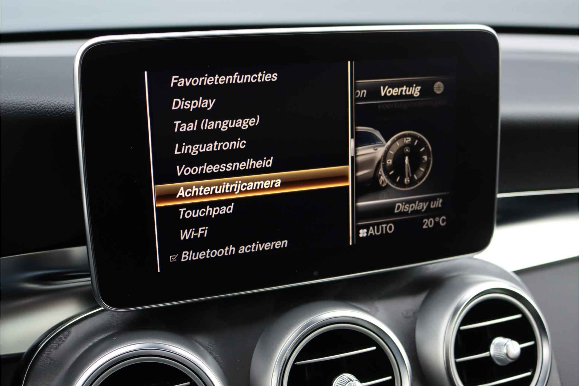 Mercedes-Benz GLC 220 d 4-MATIC Aut9, Panoramadak, Camera, Head-up Display, Trekhaak, Burmester, Dodehoekassistent, Led Intelligent Light System, Etc. - 45/45