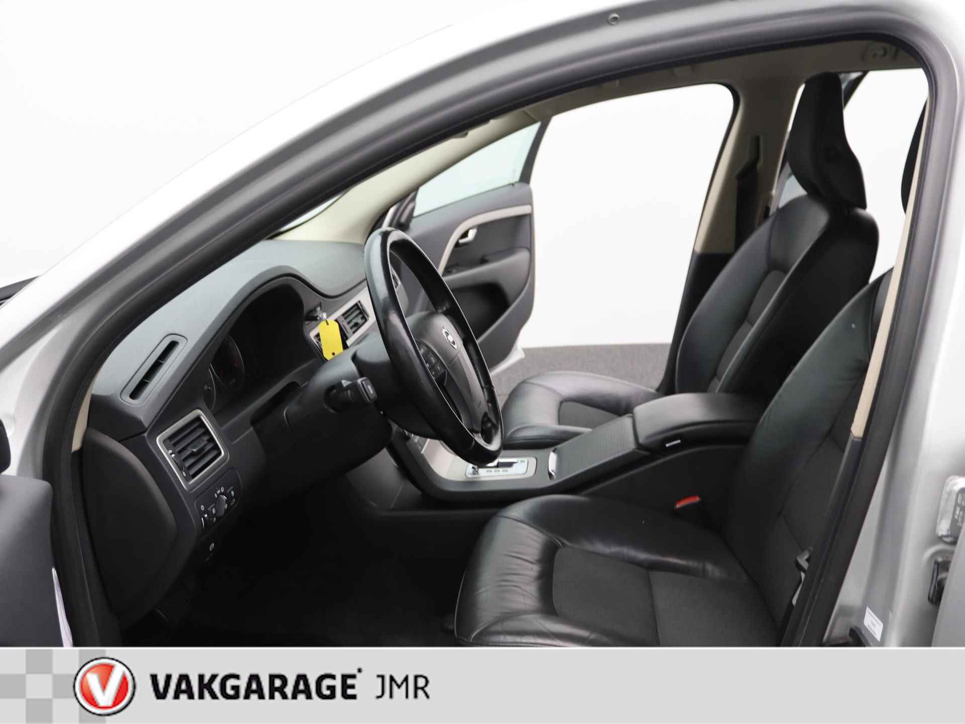 Volvo V70 2.5FT Momentum Youngtimer Trekhaak - PDC Achter - Stoel + Achterbank verwarming - Bluetooth - Climate en Cruise Control - 7/39