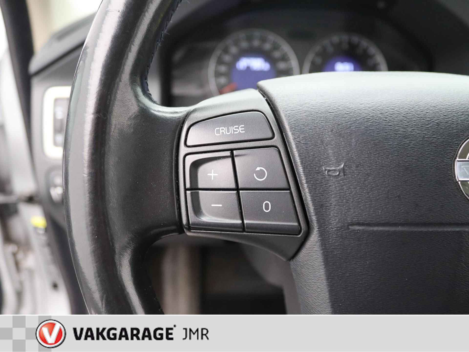 Volvo V70 2.5FT Momentum Youngtimer Trekhaak - PDC Achter - Stoel + Achterbank verwarming - Bluetooth - Climate en Cruise Control - 23/39