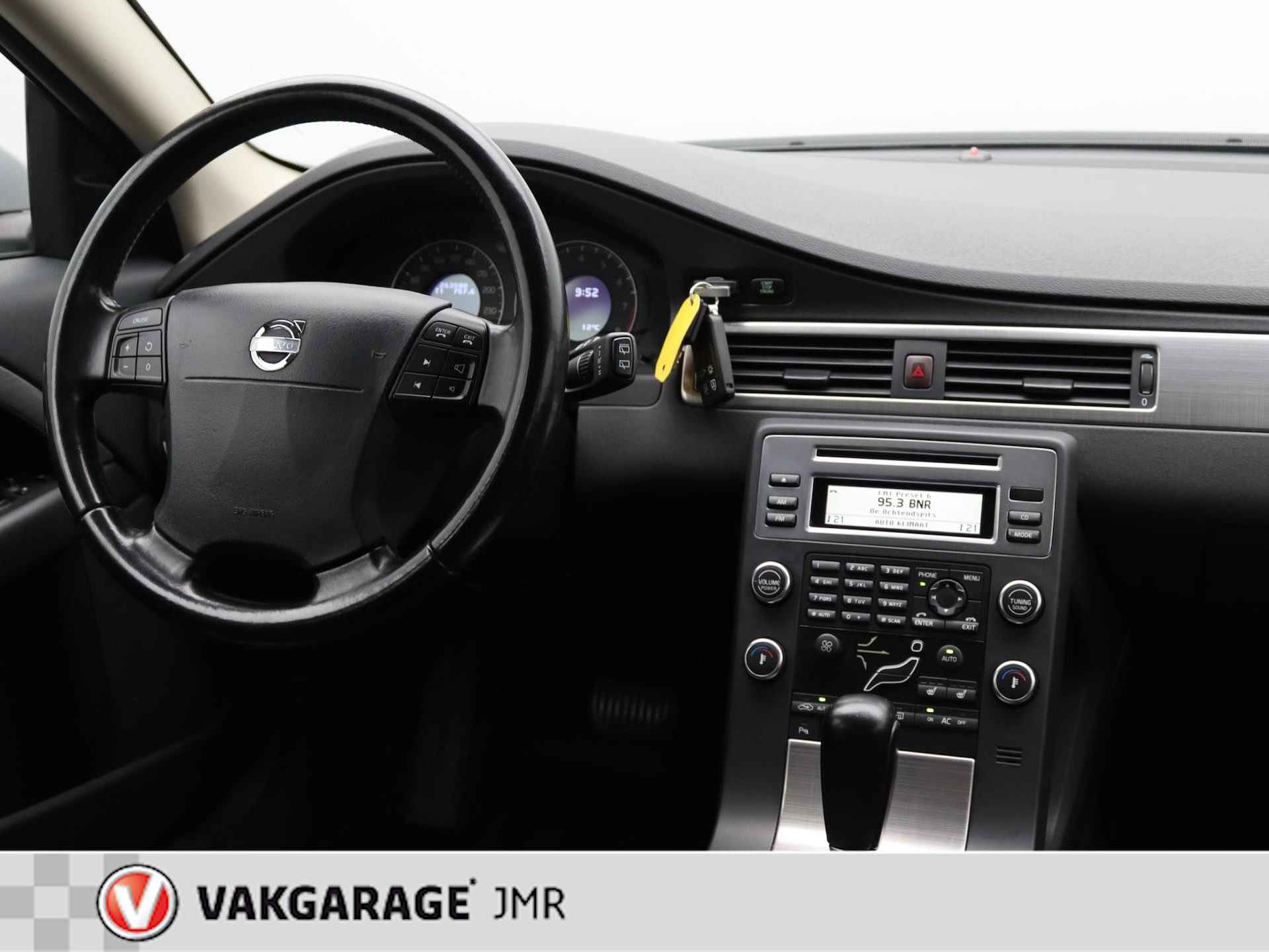 Volvo V70 2.5FT Momentum Youngtimer Trekhaak - PDC Achter - Stoel + Achterbank verwarming - Bluetooth - Climate en Cruise Control - 27/39
