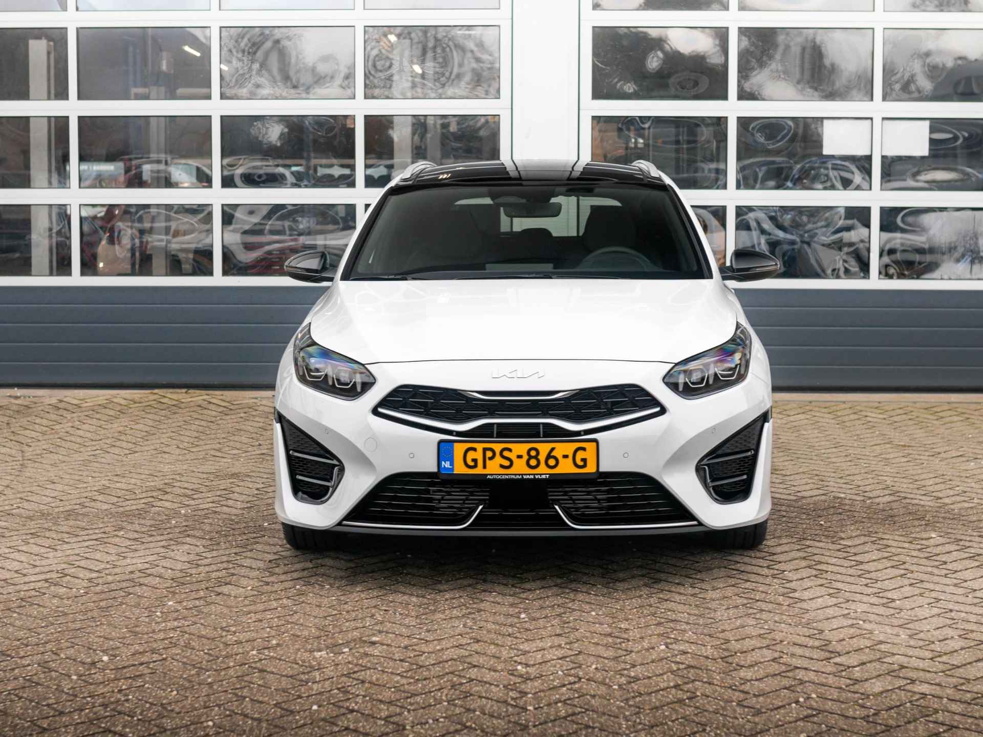 Kia Ceed Sportswagon 1.5 T-GDi GT-Line Navigatie l Stoel stuurwielverwarming l schuif kanteldak l el. kofferklep l GT-line - 2/31