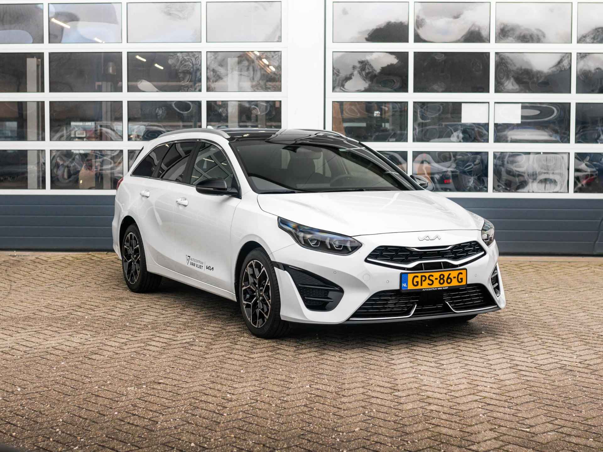 Kia Ceed Sportswagon 1.5 T-GDi GT-Line Navigatie l Stoel stuurwielverwarming l schuif kanteldak l el. kofferklep l GT-line - 3/31