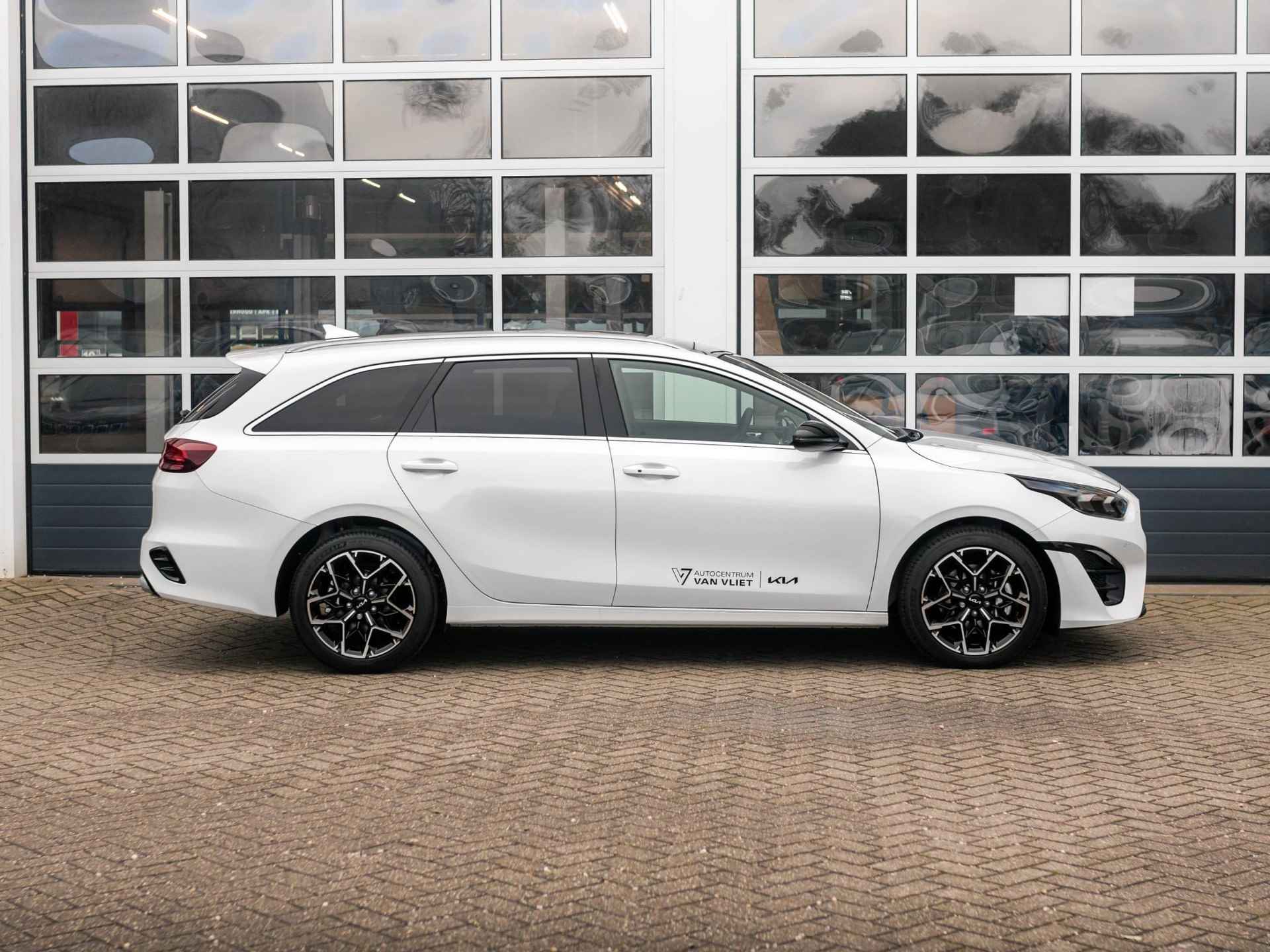 Kia Ceed Sportswagon 1.5 T-GDi GT-Line Navigatie l Stoel stuurwielverwarming l schuif kanteldak l el. kofferklep l GT-line - 4/31