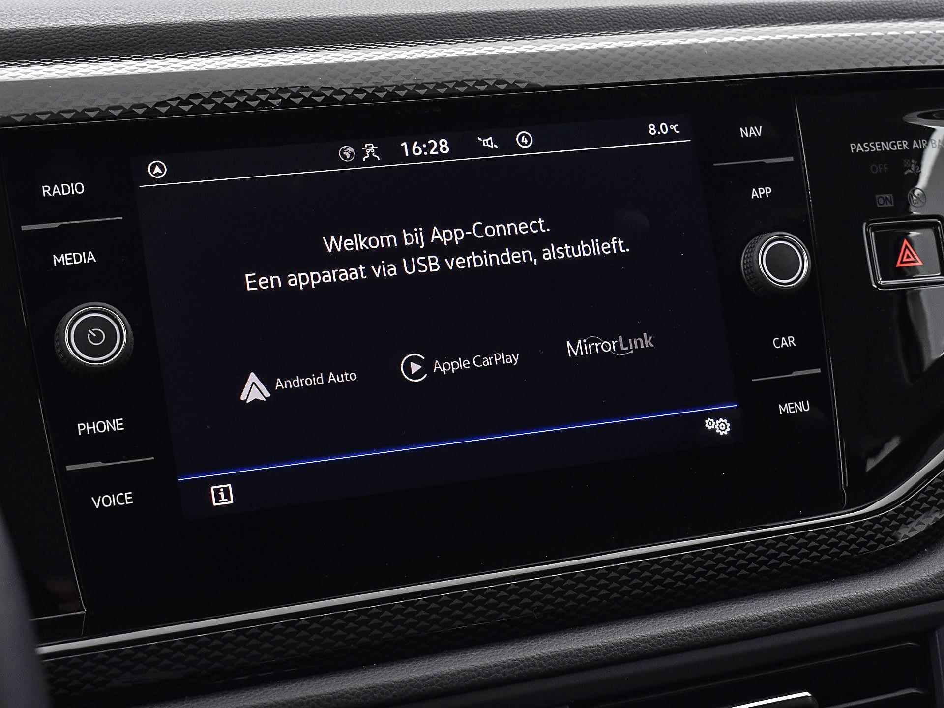 Volkswagen Taigo 1.0 Tsi 110pk DSG Life | Keyless | ACC | Airco | P-Sensoren | Camera | App-Connect | Navi | 16'' Inch | Garantie t/m 24-07-2027 of 100.000km - 28/34