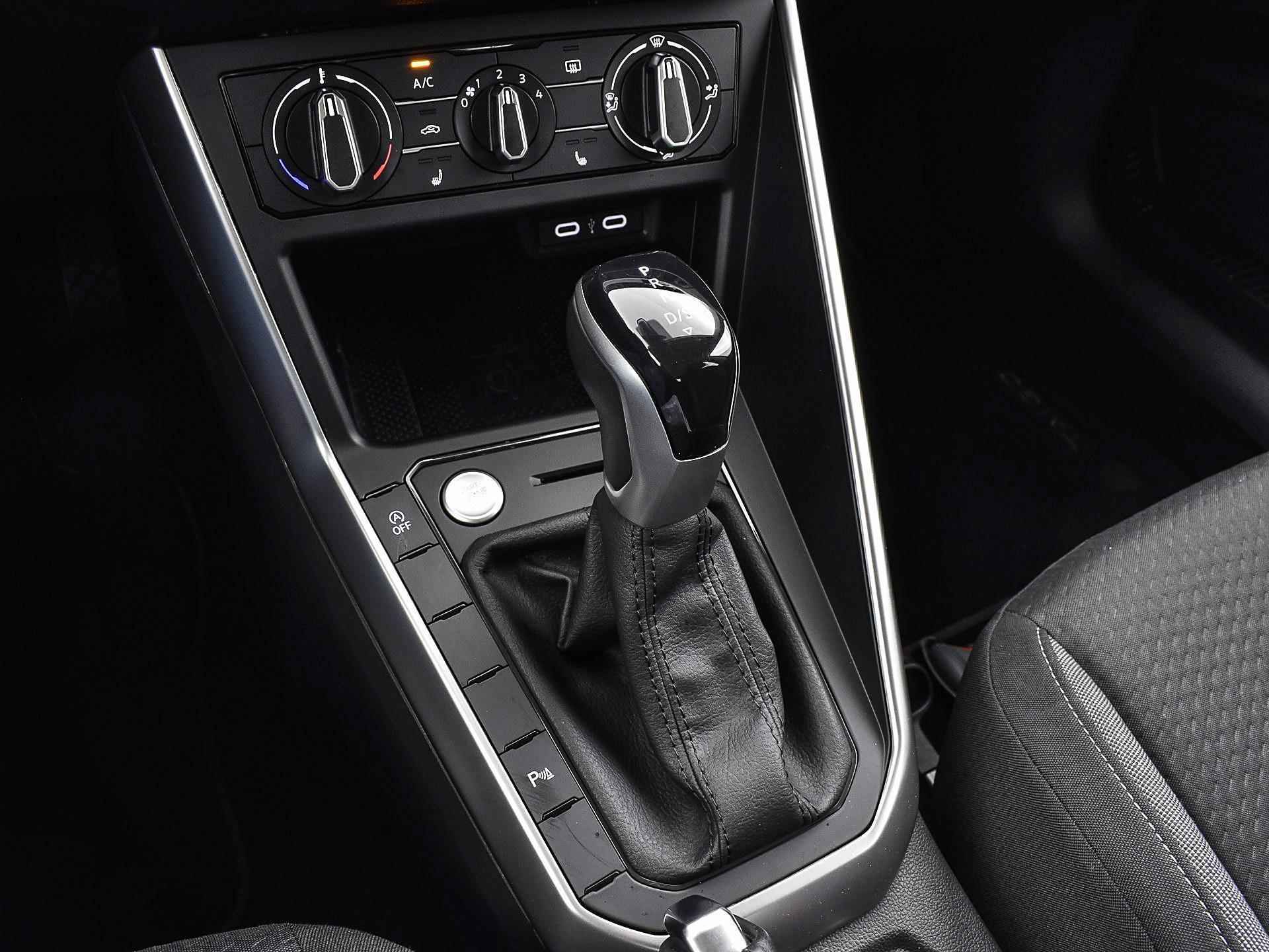 Volkswagen Taigo 1.0 Tsi 110pk DSG Life | Keyless | ACC | Airco | P-Sensoren | Camera | App-Connect | Navi | 16'' Inch | Garantie t/m 24-07-2027 of 100.000km - 31/34