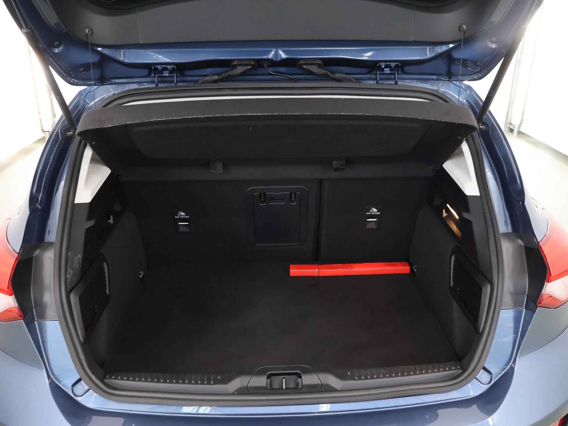 Ford Focus 1.0 EcoBoost Titanium X Business | B&O Premium Audio | Winterpack | Parkeerassistent | Digitaal dashboard | - 36/39