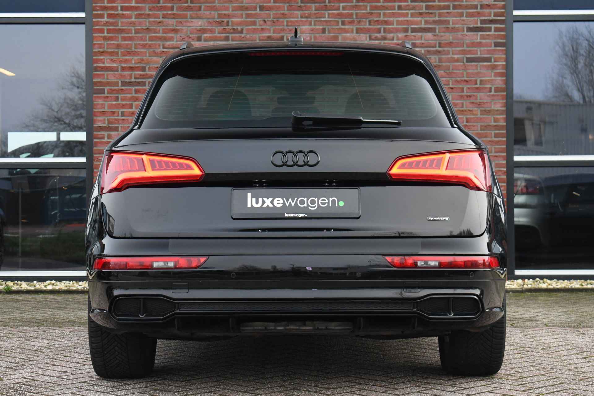 Audi Q5 55 TFSI e 367pk quattro S-Line Trekh Optic-black 20inch Keyless - 8/71