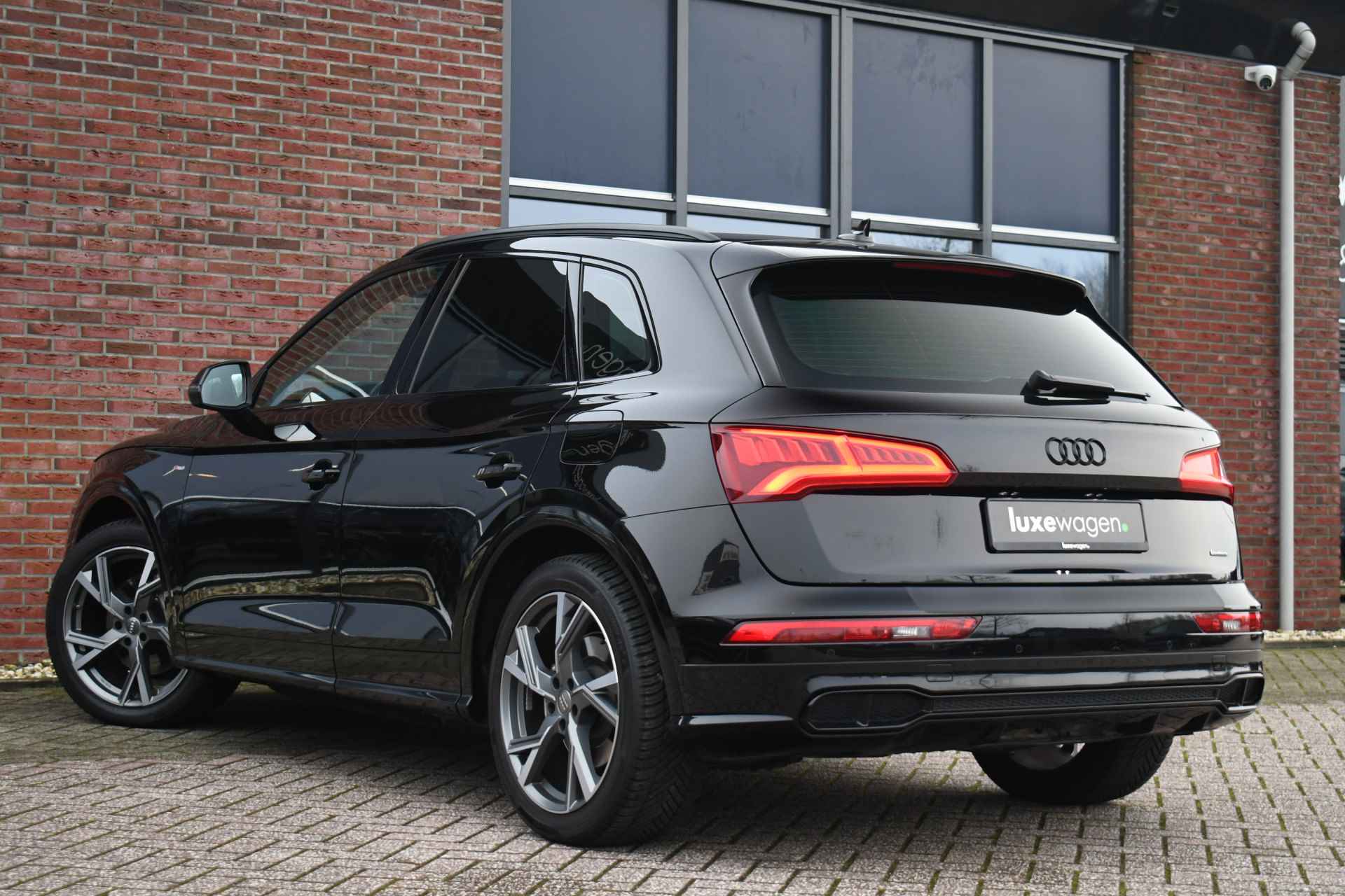 Audi Q5 55 TFSI e 367pk quattro S-Line Trekh Optic-black 20inch Keyless - 20/71