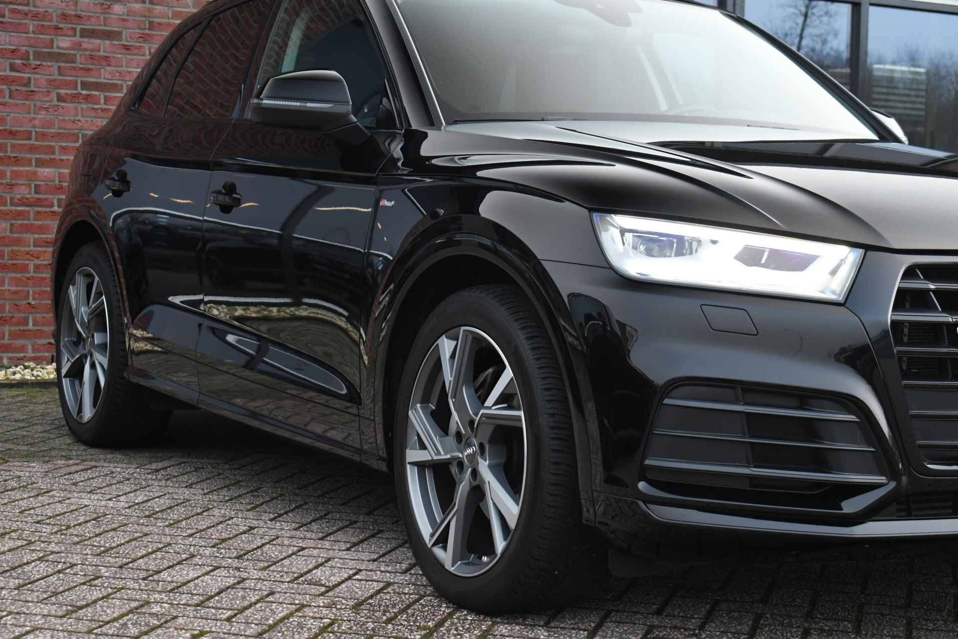 Audi Q5 55 TFSI e 367pk quattro S-Line Trekh Optic-black 20inch Keyless - 33/71