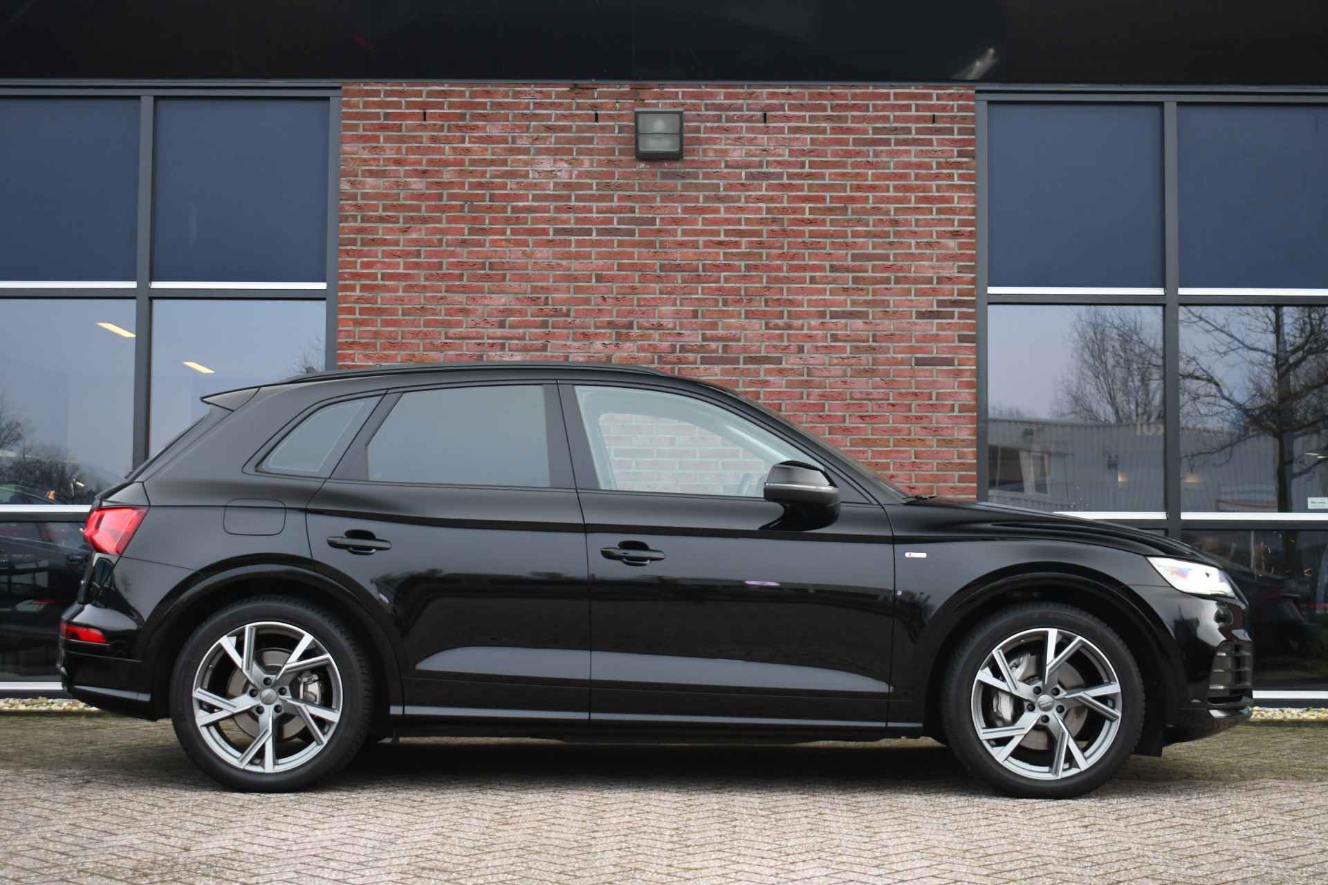 Audi Q5 55 TFSI e 367pk quattro S-Line Trekh Optic-black 20inch Keyless - 42/71