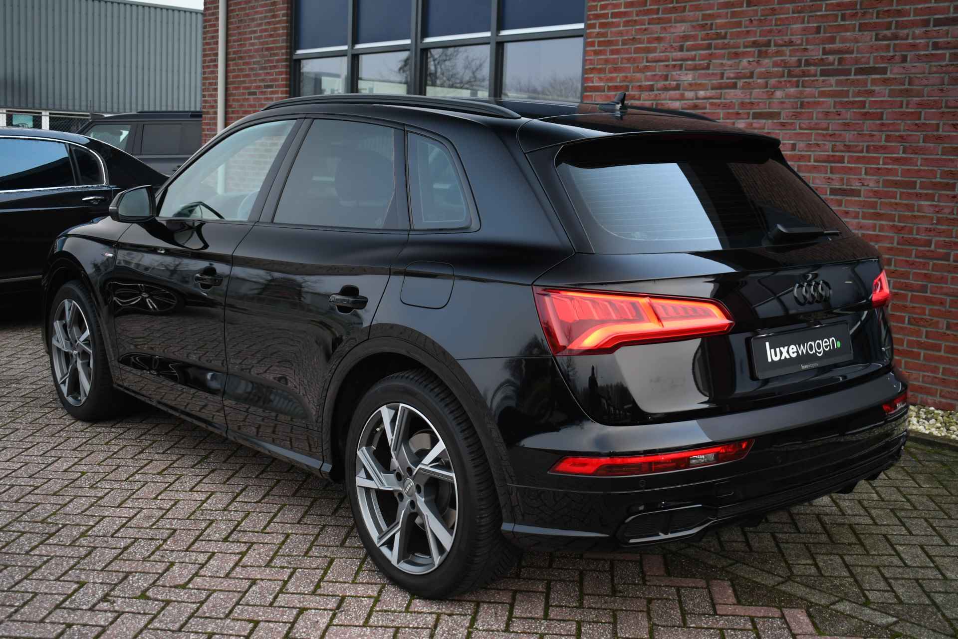 Audi Q5 55 TFSI e 367pk quattro S-Line Trekh Optic-black 20inch Keyless - 63/71