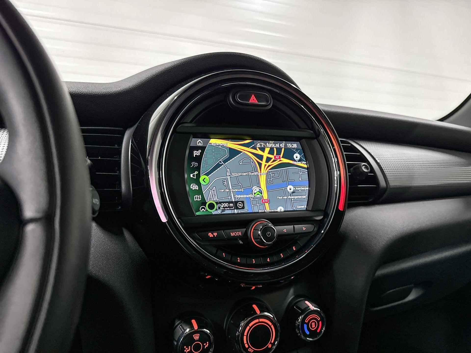 MINI 3-deurs Cooper | Apple CarPlay | 17 inch Tentacle Spoke | Navigatiesysteem - 12/19