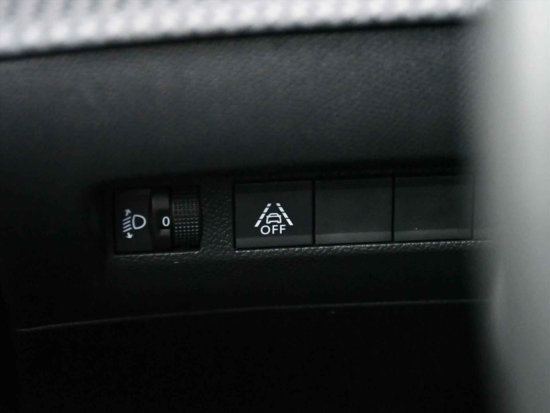 Peugeot 208 Allure 1.2 PureTech 100pk NAVI | CRUISE | LANE ASSIST | CLIMA | APPLE | LED | 16''LM | PRIVACY GLASS | DAB | USB | CAMERA - 28/32