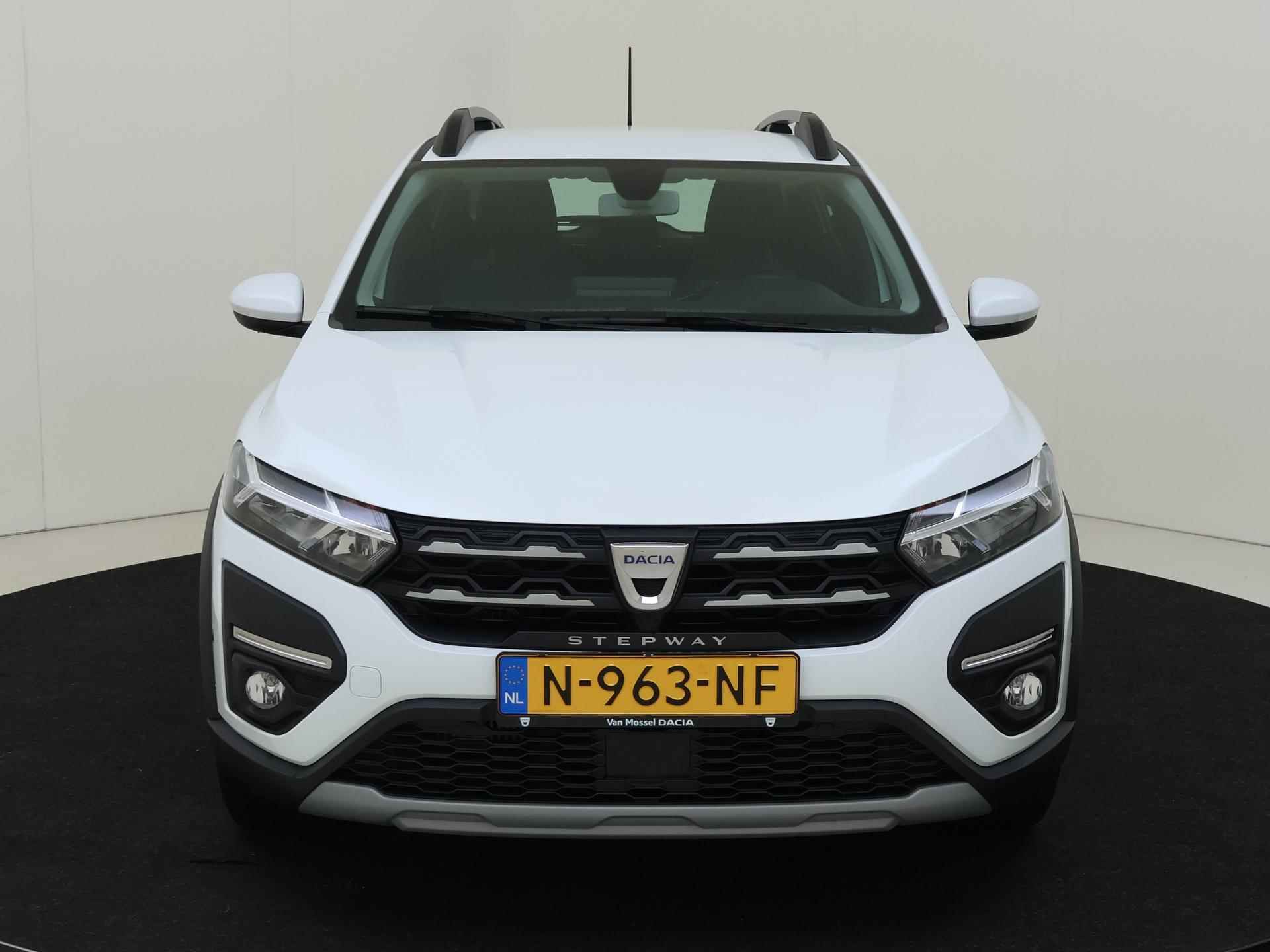 Dacia Sandero Stepway 1.0 TCe 90 Comfort | 1e Eigenaar / Camera / Airco / Led - 9/25