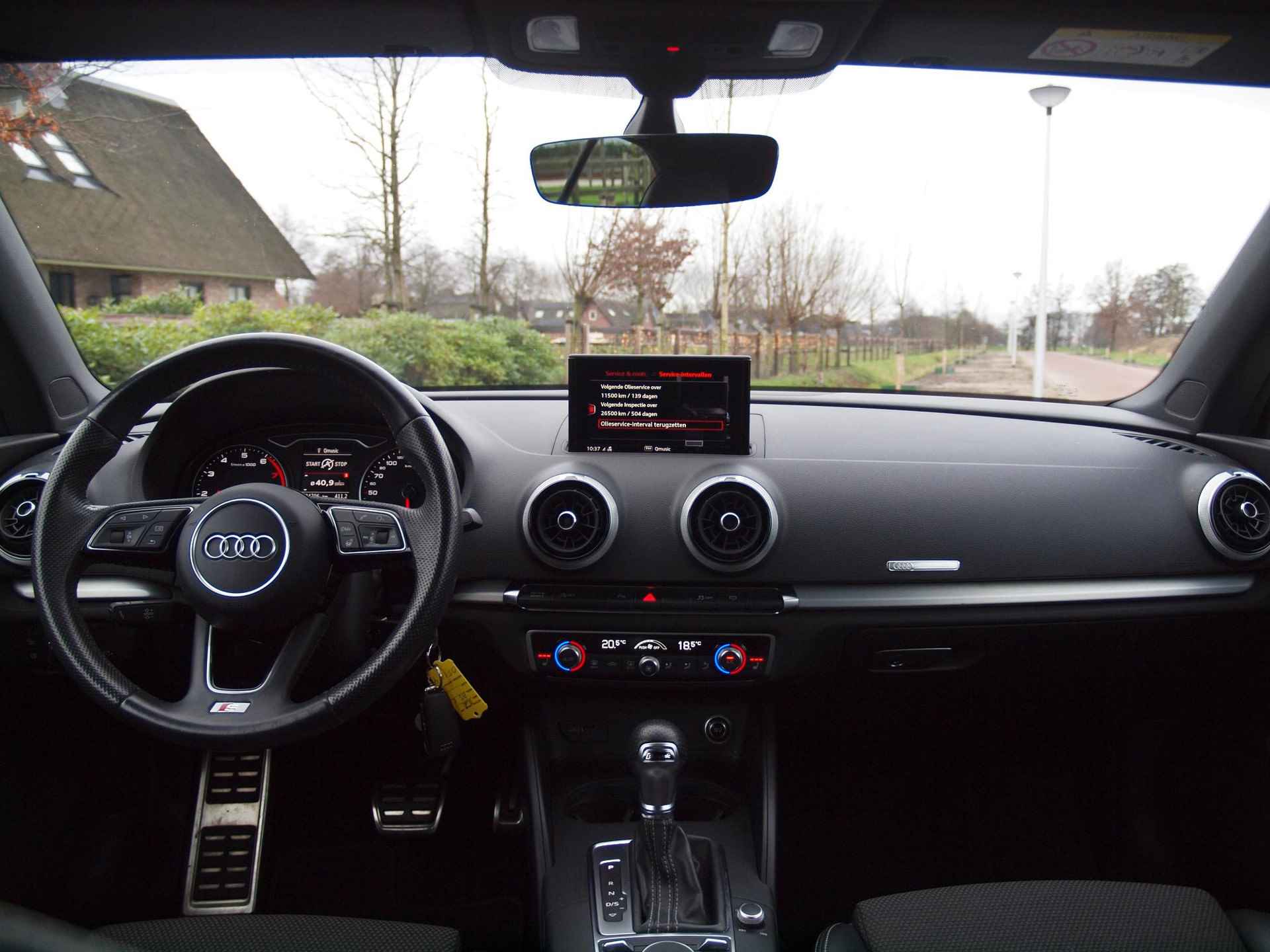 Audi A3 Cabriolet 1.5 TFSI CoD Sport S Line Edition | Cruise Control | Automaat | 19 inch | Parkeersensoren | - 14/29