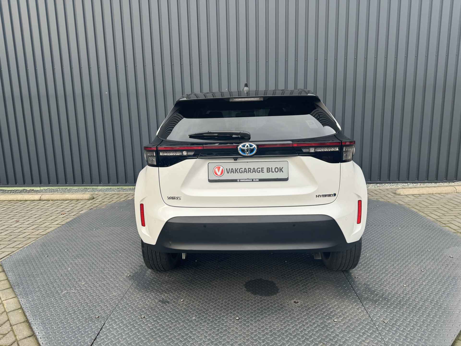 Toyota Yaris Cross 1.5 Hybrid Executive / Bi tone | 1ste particuliere eigenaar | 10 jr GARANTIE | Rijklaar!! - 12/36