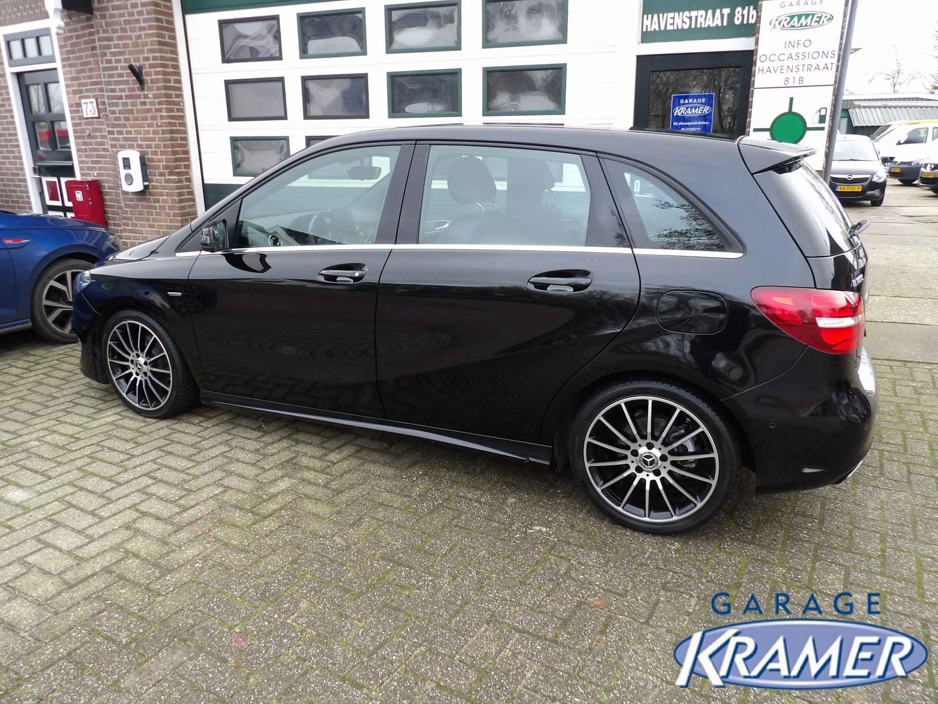 Mercedes-Benz B-Klasse BUSINESS SOL AMG UPGRADE EDITION - 4/35