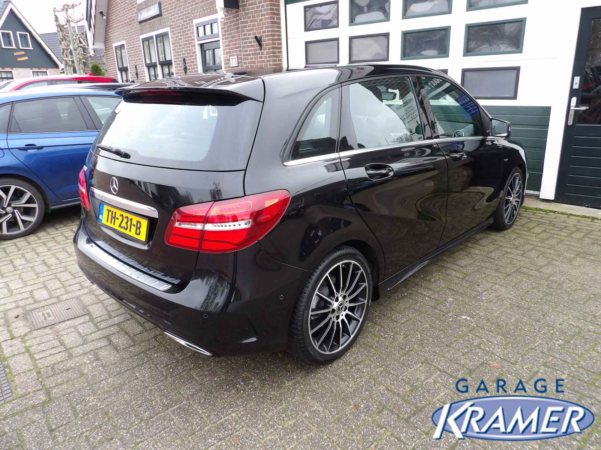 Mercedes-Benz B-Klasse BUSINESS SOL AMG UPGRADE EDITION - 6/35