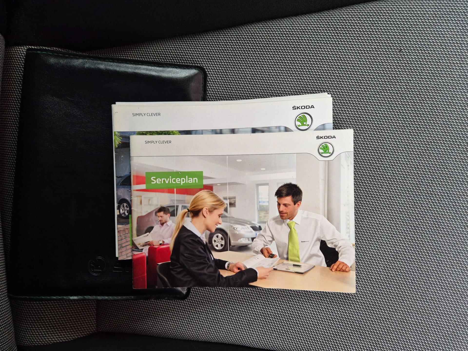 Skoda Citigo 1.0 Greentech Tour 75PK 5drs airco, elektr.ramen, navi, trekhaak RIJKLAAR - 9/19