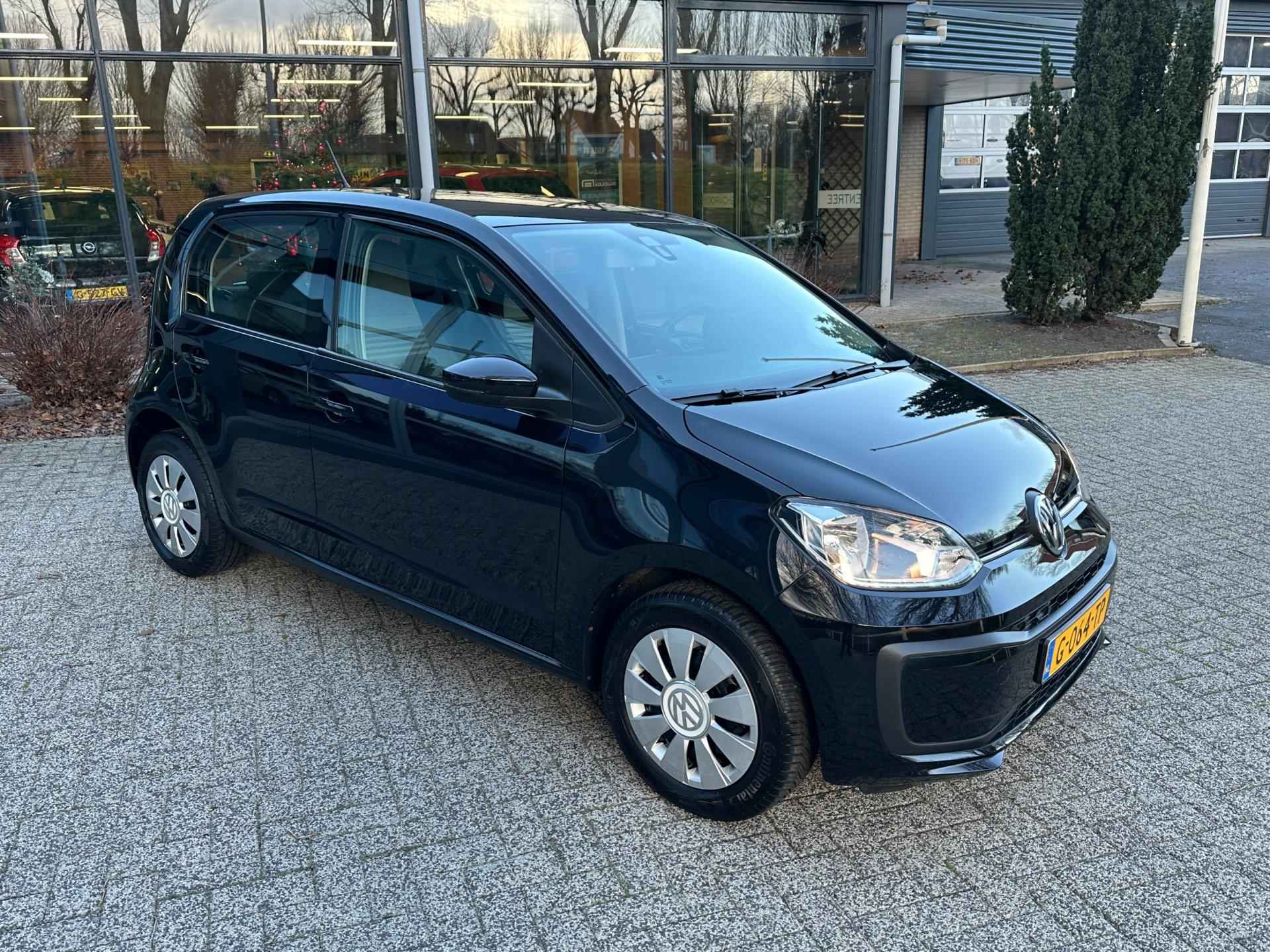 Volkswagen Up! 1.0 BMT move up! - 8/20