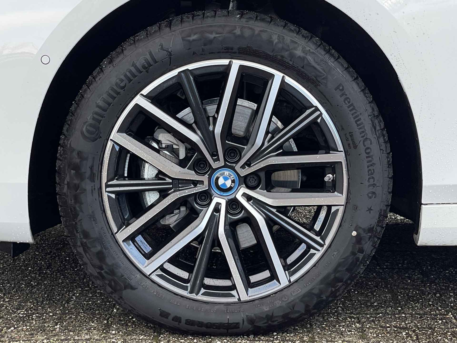 BMW 2 Serie Active Tourer 225e xDrive | M-Sport | Camera | Comfort Acces | Stoel + Stuurverw. | Harman/Kardon | Adapt. Led - 5/32