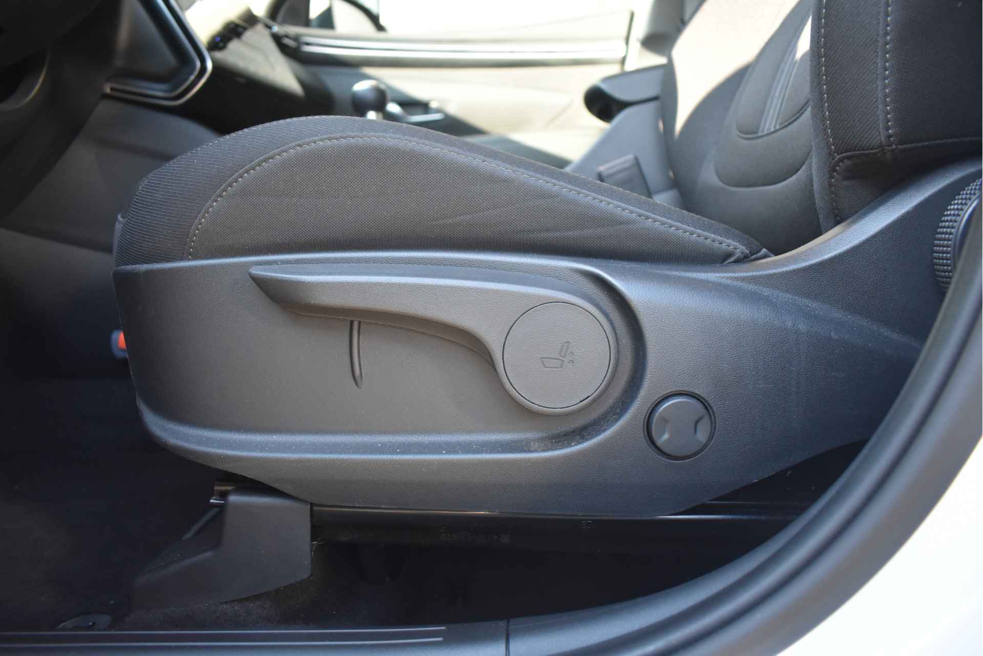 Hyundai Tucson 1.6 T-GDI MHEV Comfort 150pk | Navigatie | Trekhaak | AllSeason | Stoelverwarming | Climate Control | Full-LED | Dealeronderhoud - 10/48