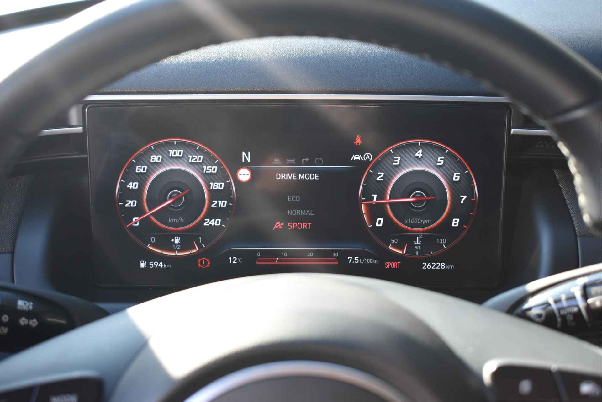 Hyundai Tucson 1.6 T-GDI MHEV Comfort 150pk | Navigatie | Trekhaak | AllSeason | Stoelverwarming | Climate Control | Full-LED | Dealeronderhoud - 18/48