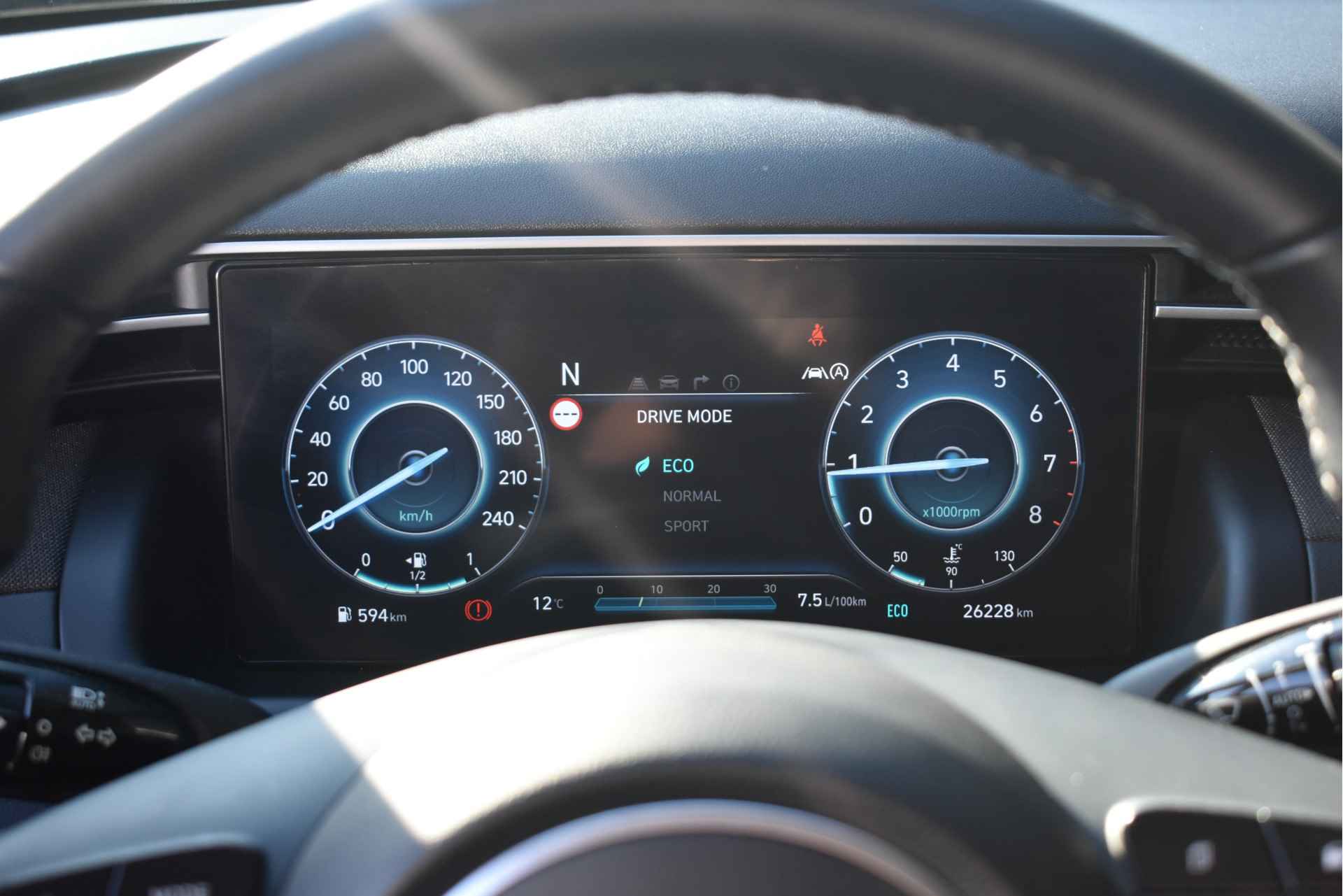 Hyundai Tucson 1.6 T-GDI MHEV Comfort 150pk | Navigatie | Trekhaak | AllSeason | Stoelverwarming | Climate Control | Full-LED | Dealeronderhoud - 19/48