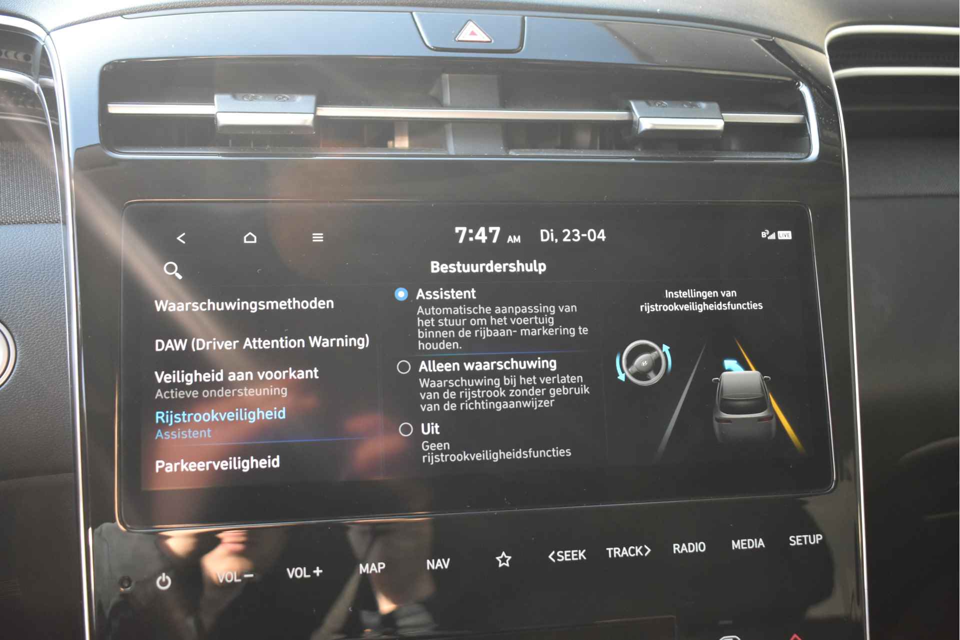 Hyundai Tucson 1.6 T-GDI MHEV Comfort 150pk | Navigatie | Trekhaak | AllSeason | Stoelverwarming | Climate Control | Full-LED | Dealeronderhoud - 37/48