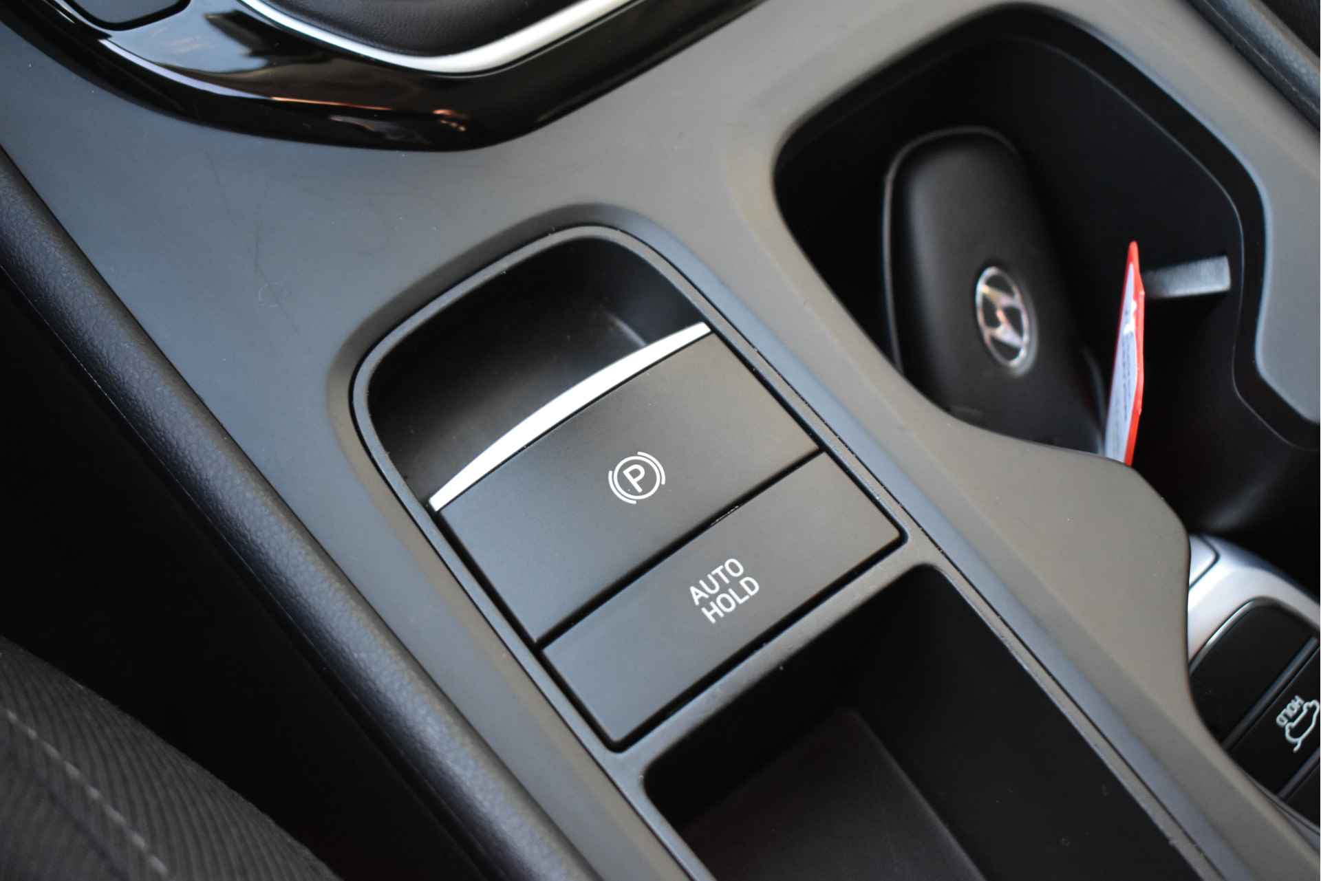 Hyundai Tucson 1.6 T-GDI MHEV Comfort 150pk | Navigatie | Trekhaak | AllSeason | Stoelverwarming | Climate Control | Full-LED | Dealeronderhoud - 41/48
