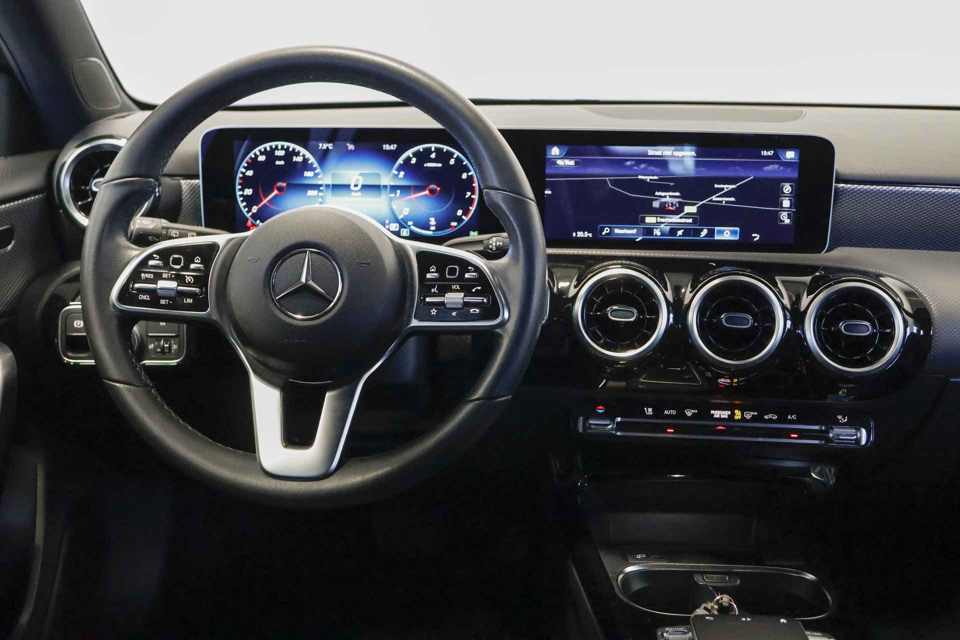 Mercedes-Benz A-Klasse 220 Advantage / Leder / Navi / CarPlay / Camera / Cruisecontrol - 14/29