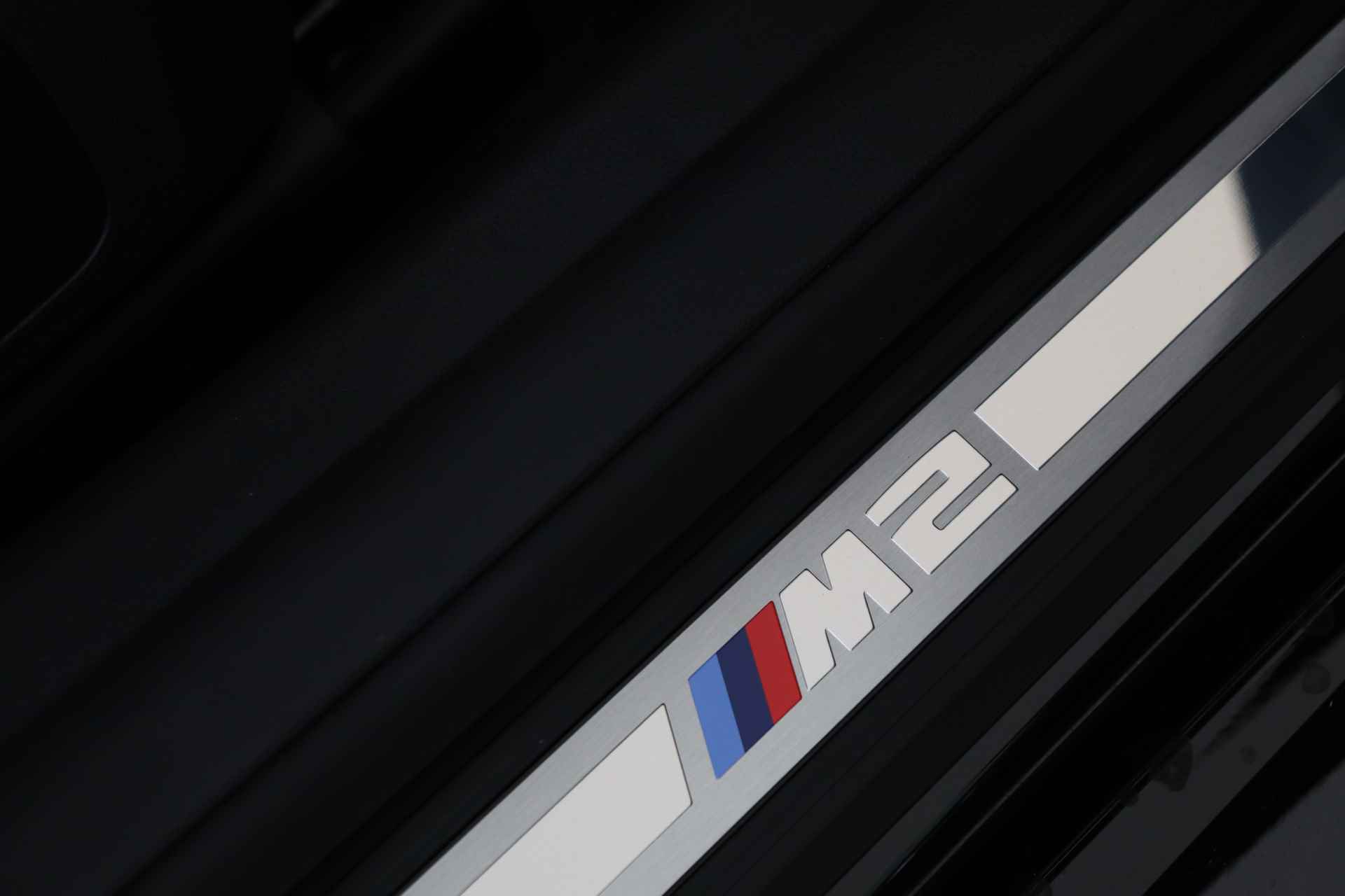 BMW 2 Serie Coupé M2 Automaat / M Drive Professional / M Carbon kuipstoelen / Adaptief M Onderstel / Harman Kardon / M Compound remsysteem Rot / Parking Assistant - 25/83
