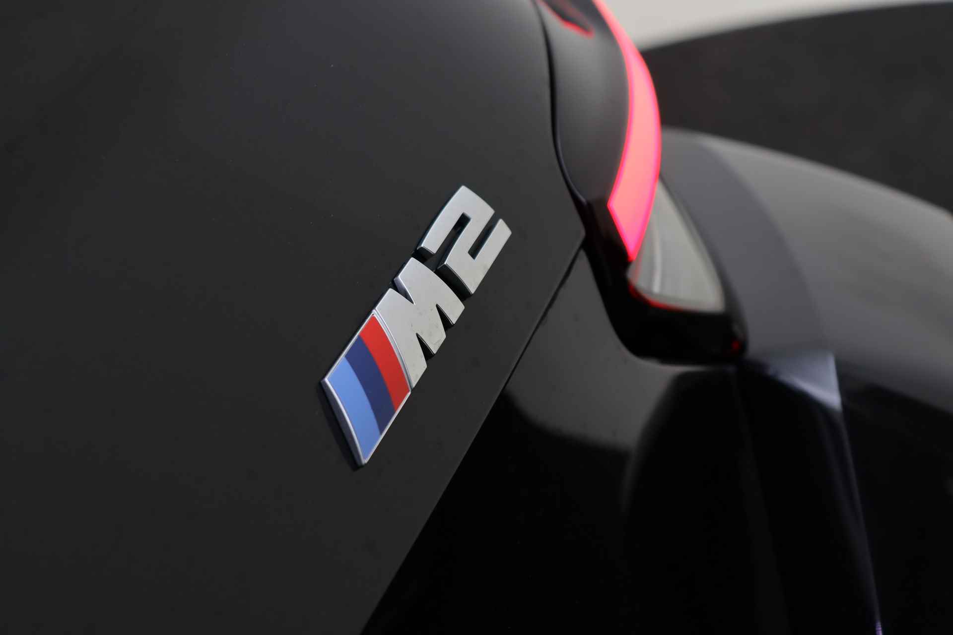 BMW 2 Serie Coupé M2 Automaat / M Drive Professional / M Carbon kuipstoelen / Adaptief M Onderstel / Harman Kardon / M Compound remsysteem Rot / Parking Assistant - 59/83