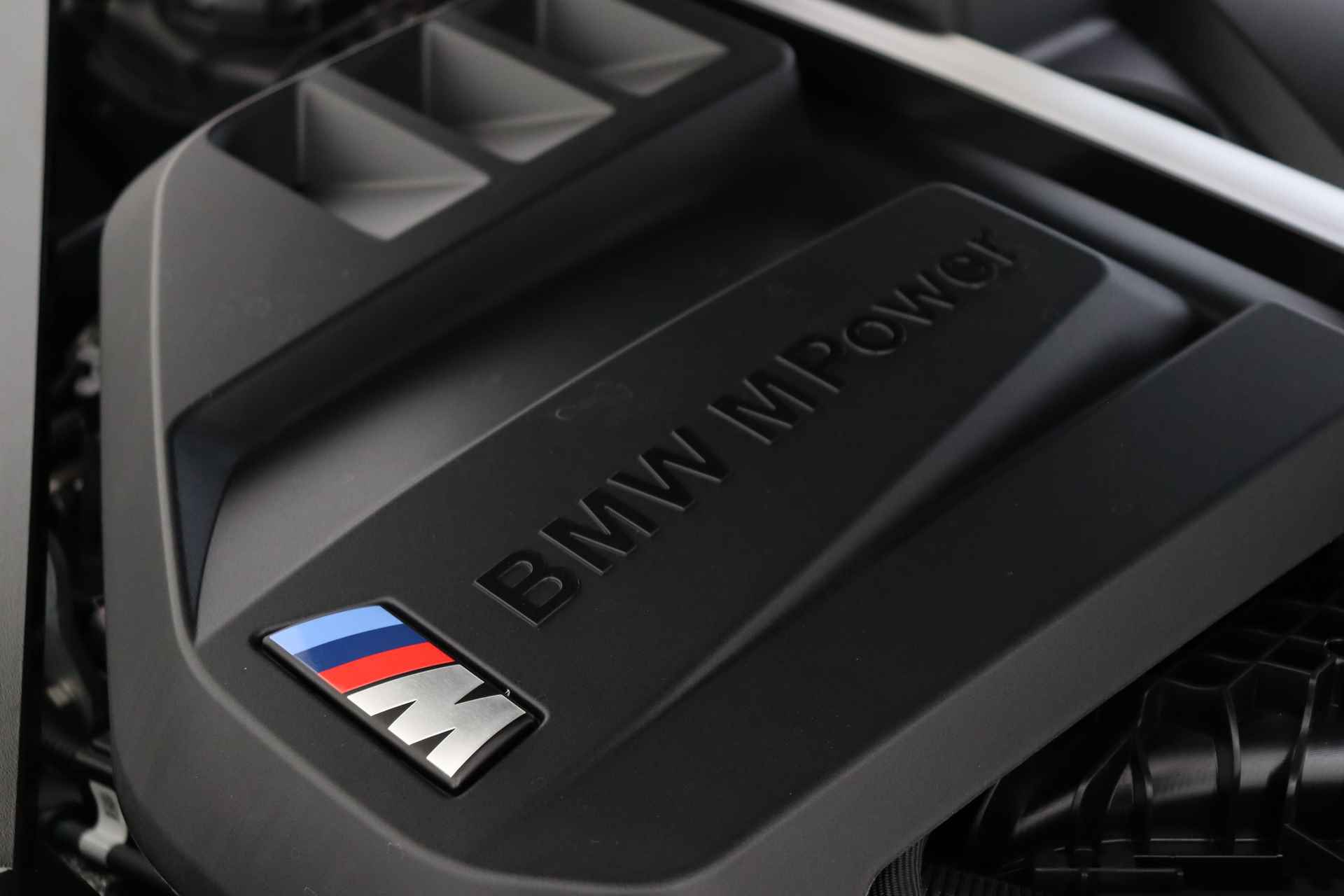 BMW 2 Serie Coupé M2 Automaat / M Drive Professional / M Carbon kuipstoelen / Adaptief M Onderstel / Harman Kardon / M Compound remsysteem Rot / Parking Assistant - 83/83